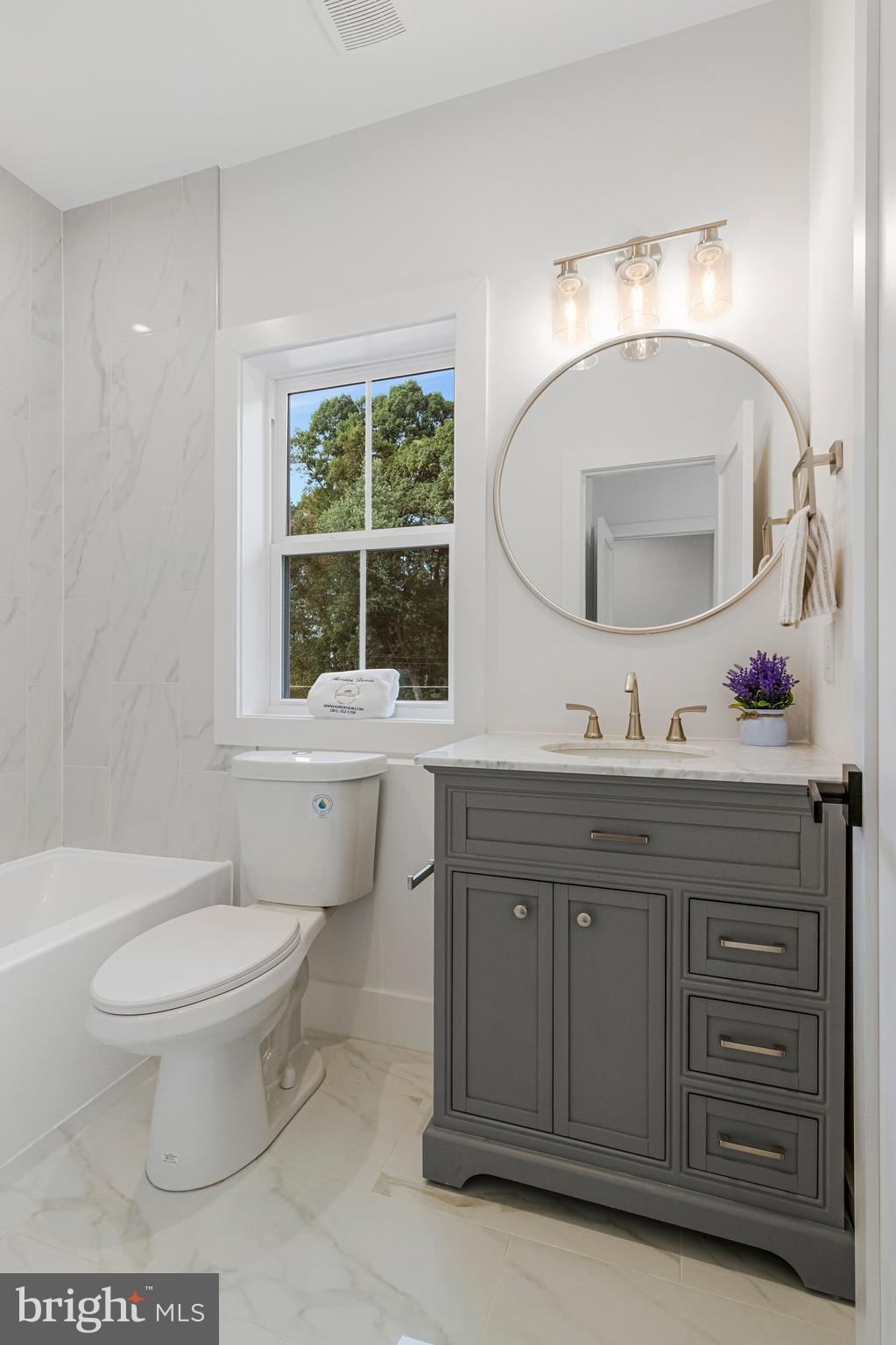 OAKLAND TERRACE - Residential