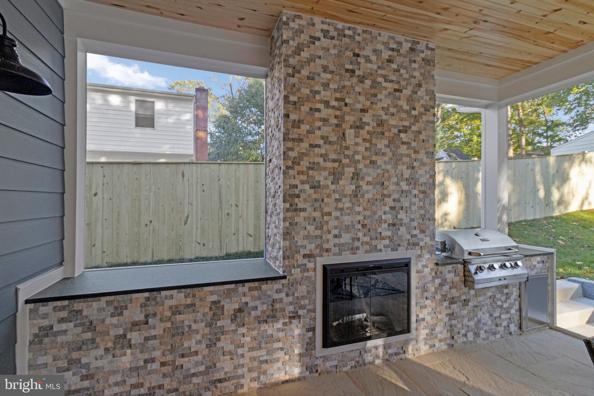 OAKLAND TERRACE - Residential