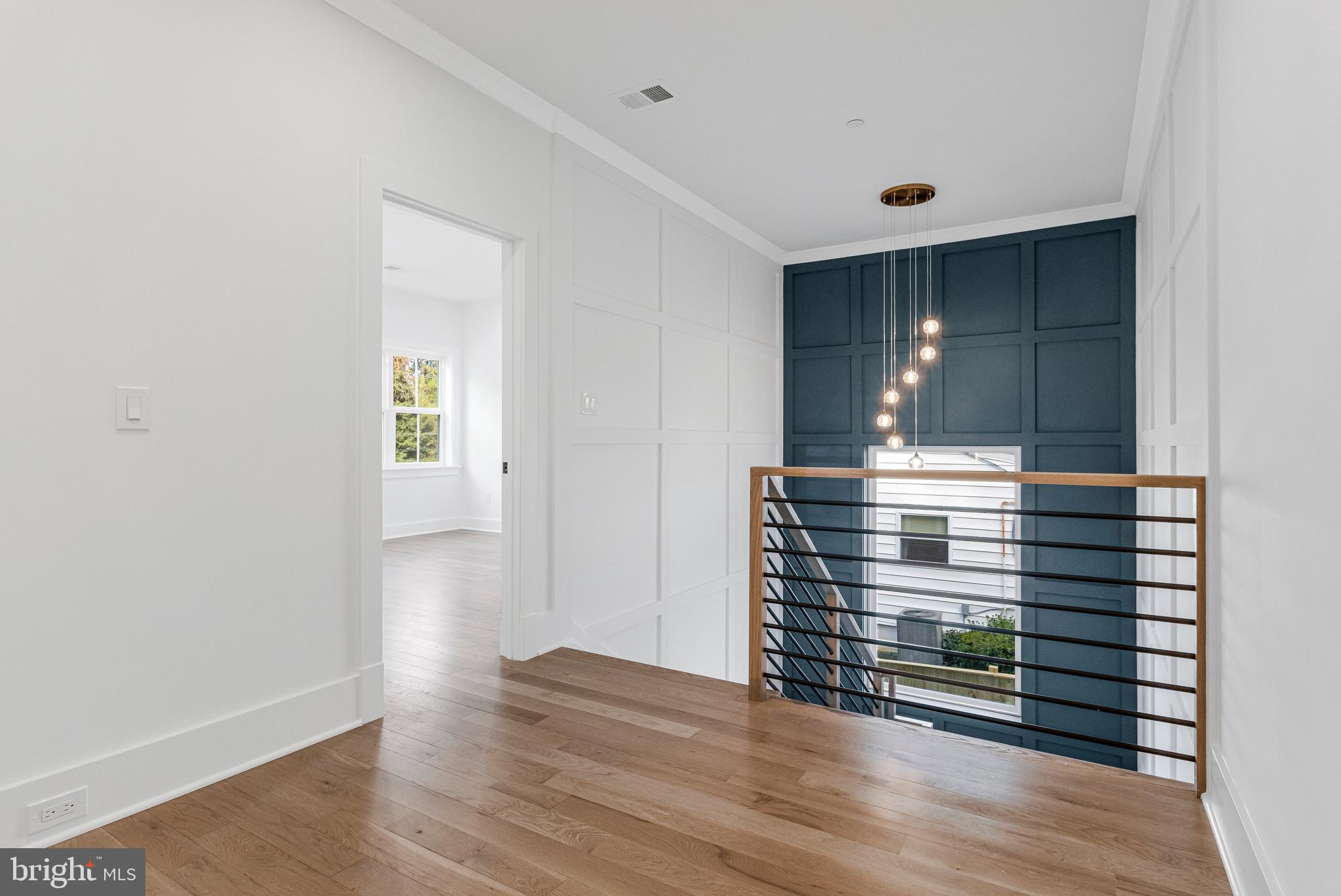 OAKLAND TERRACE - Residential