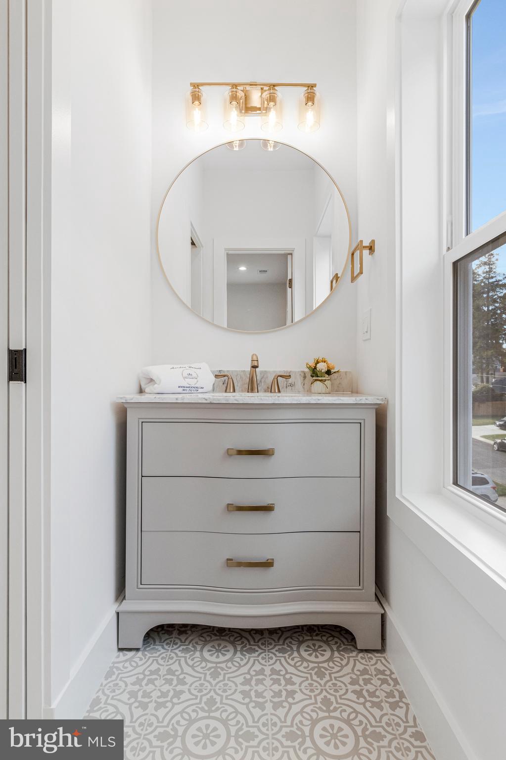 OAKLAND TERRACE - Residential