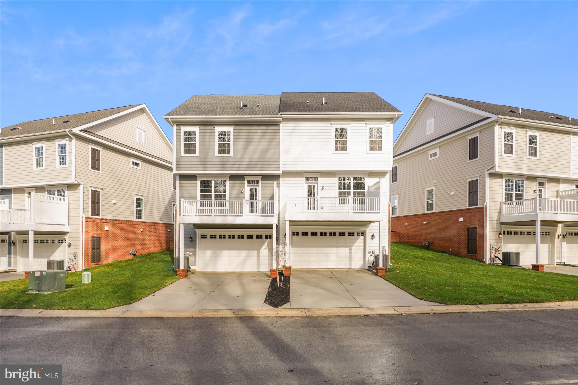 STEEPLECHASE - Residential Lease