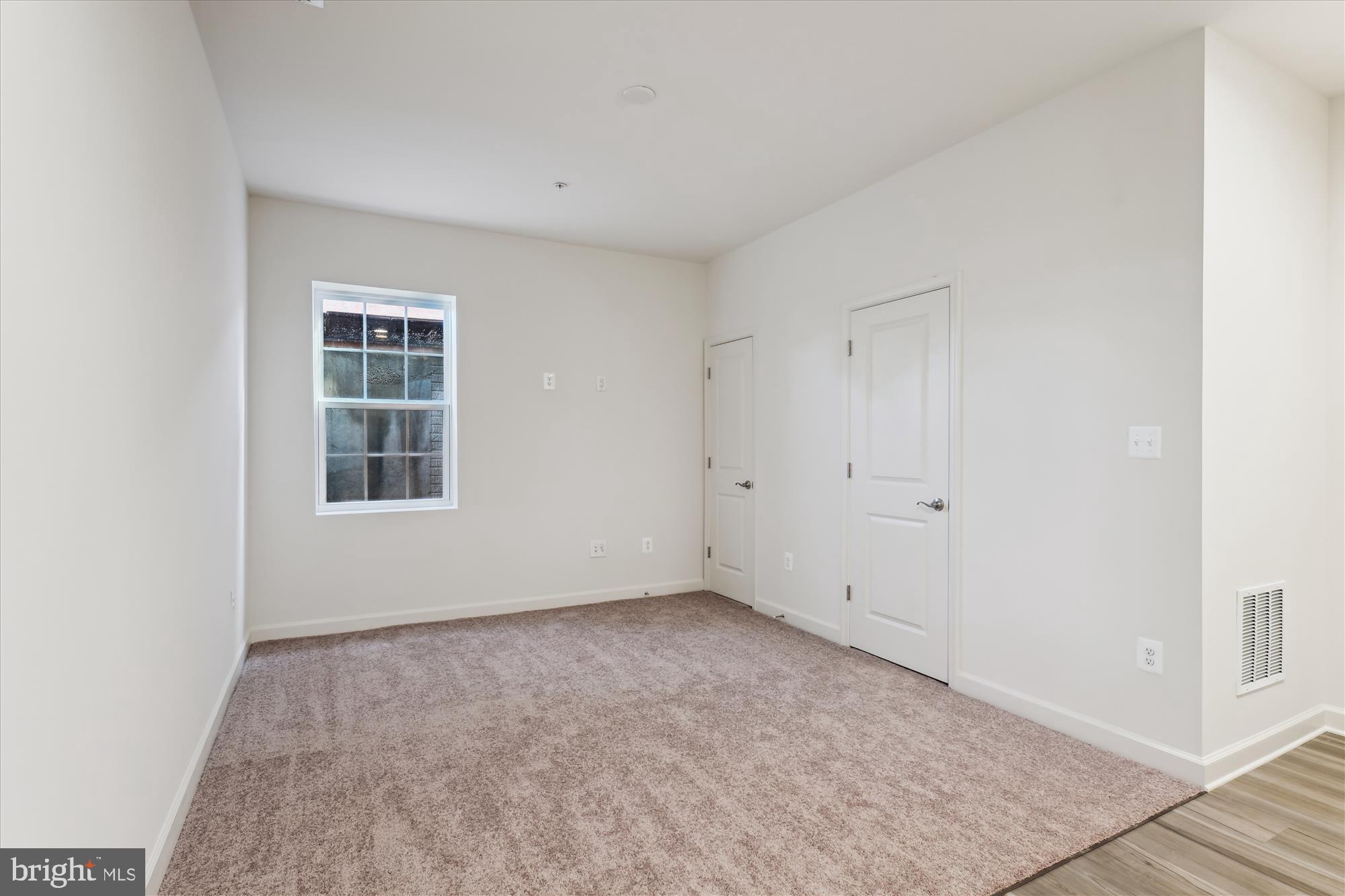 STEEPLECHASE - Residential Lease