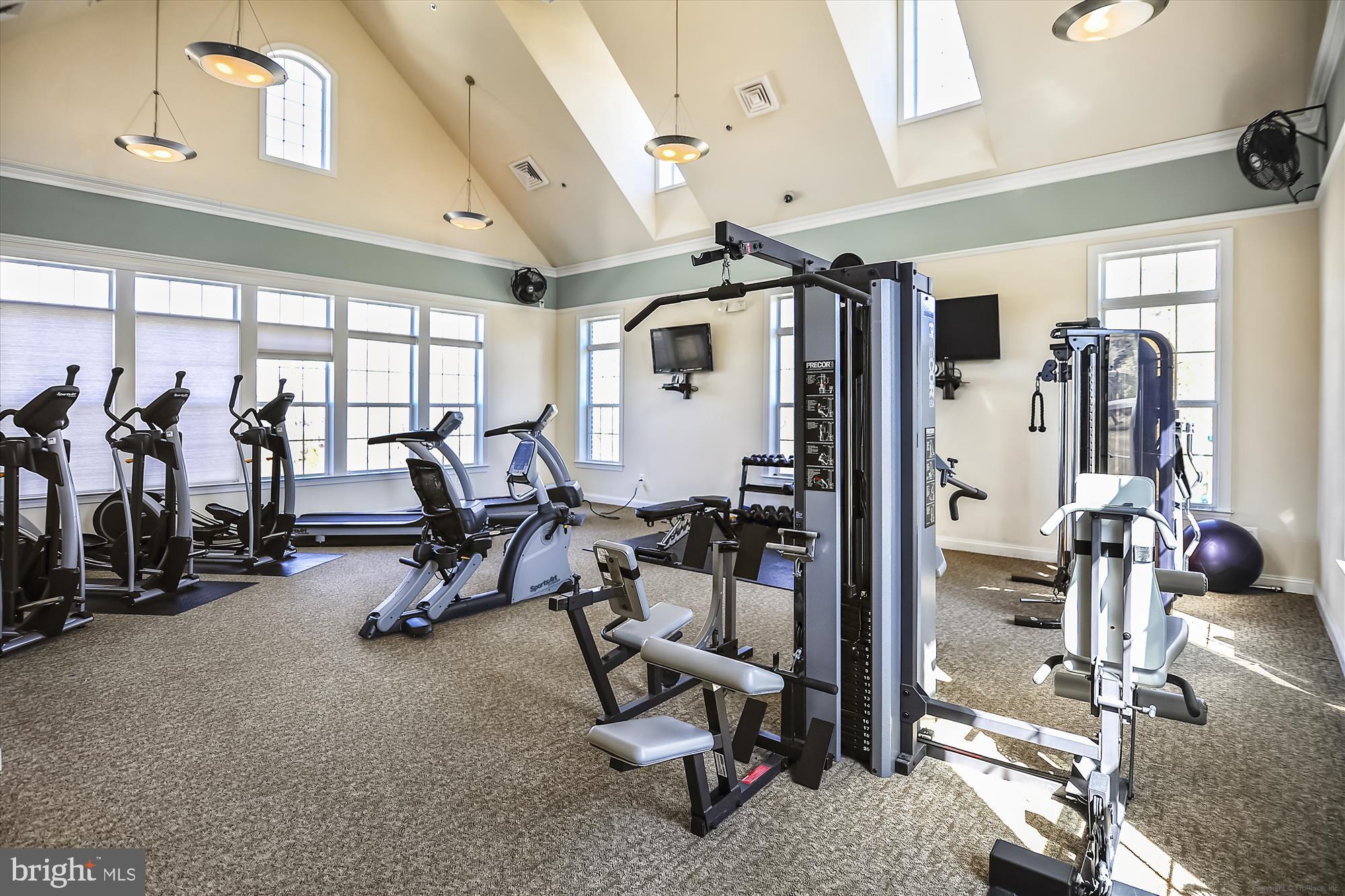 STEEPLECHASE - Residential Lease