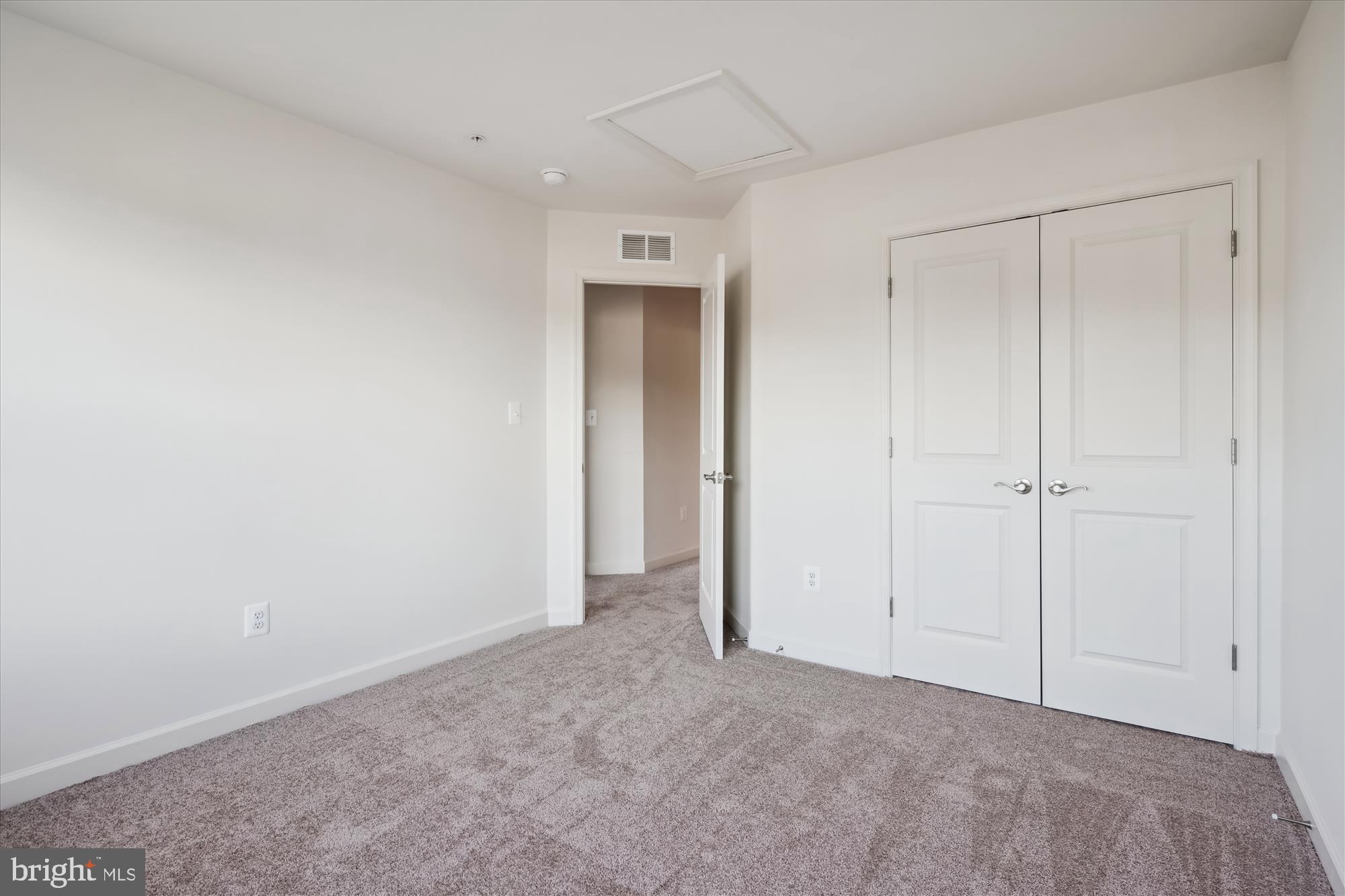 STEEPLECHASE - Residential Lease