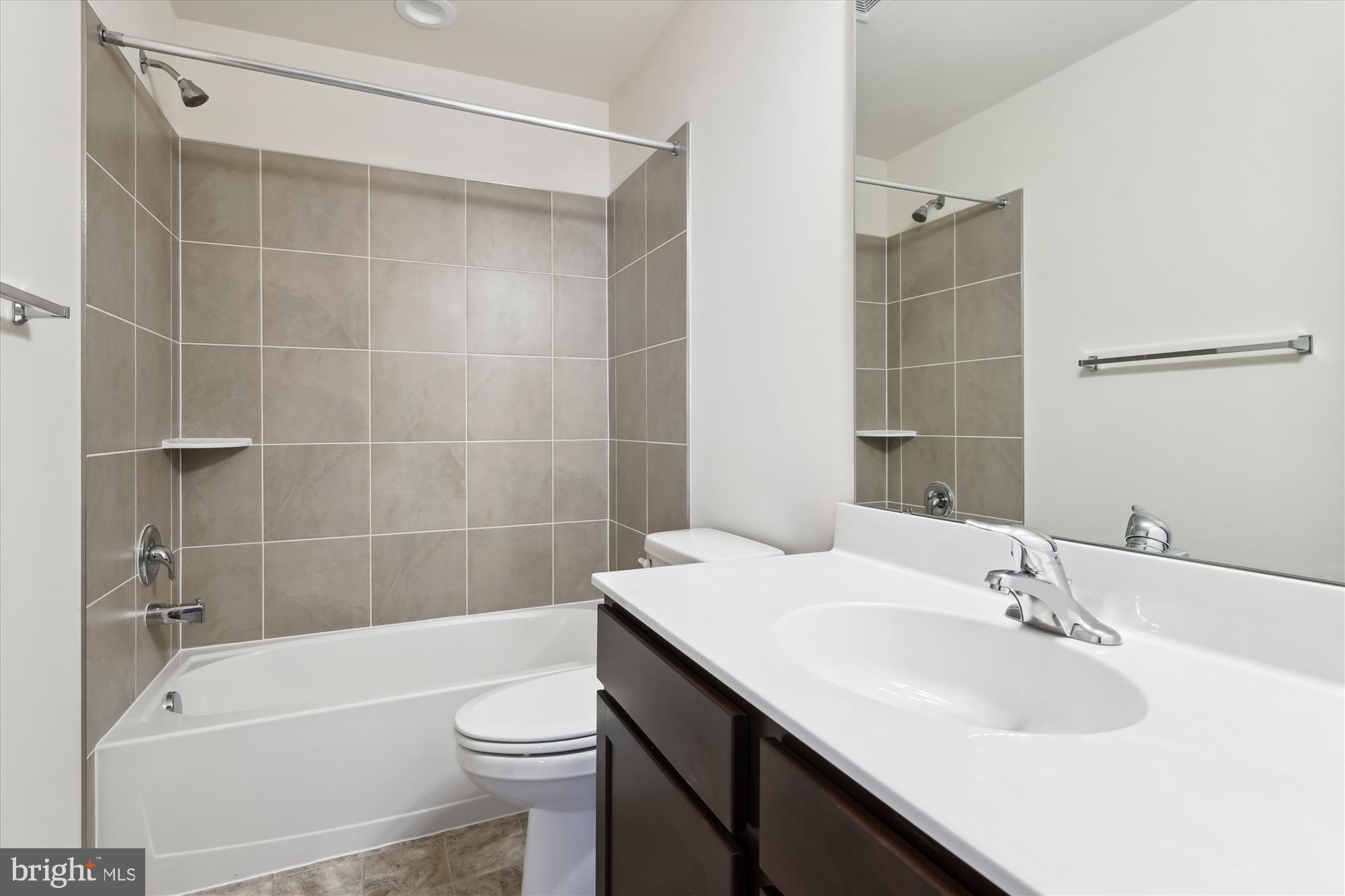 STEEPLECHASE - Residential Lease