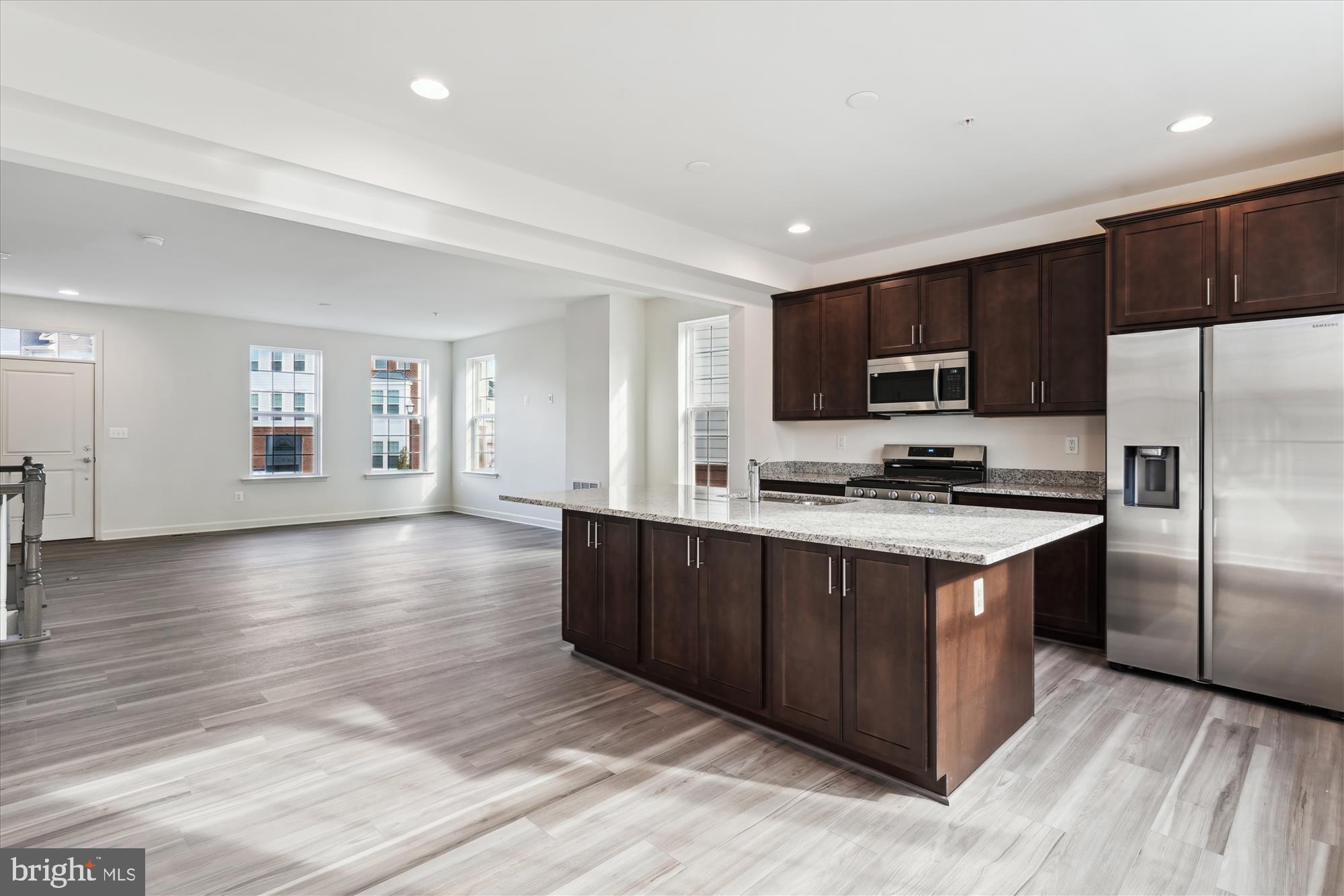 STEEPLECHASE - Residential Lease