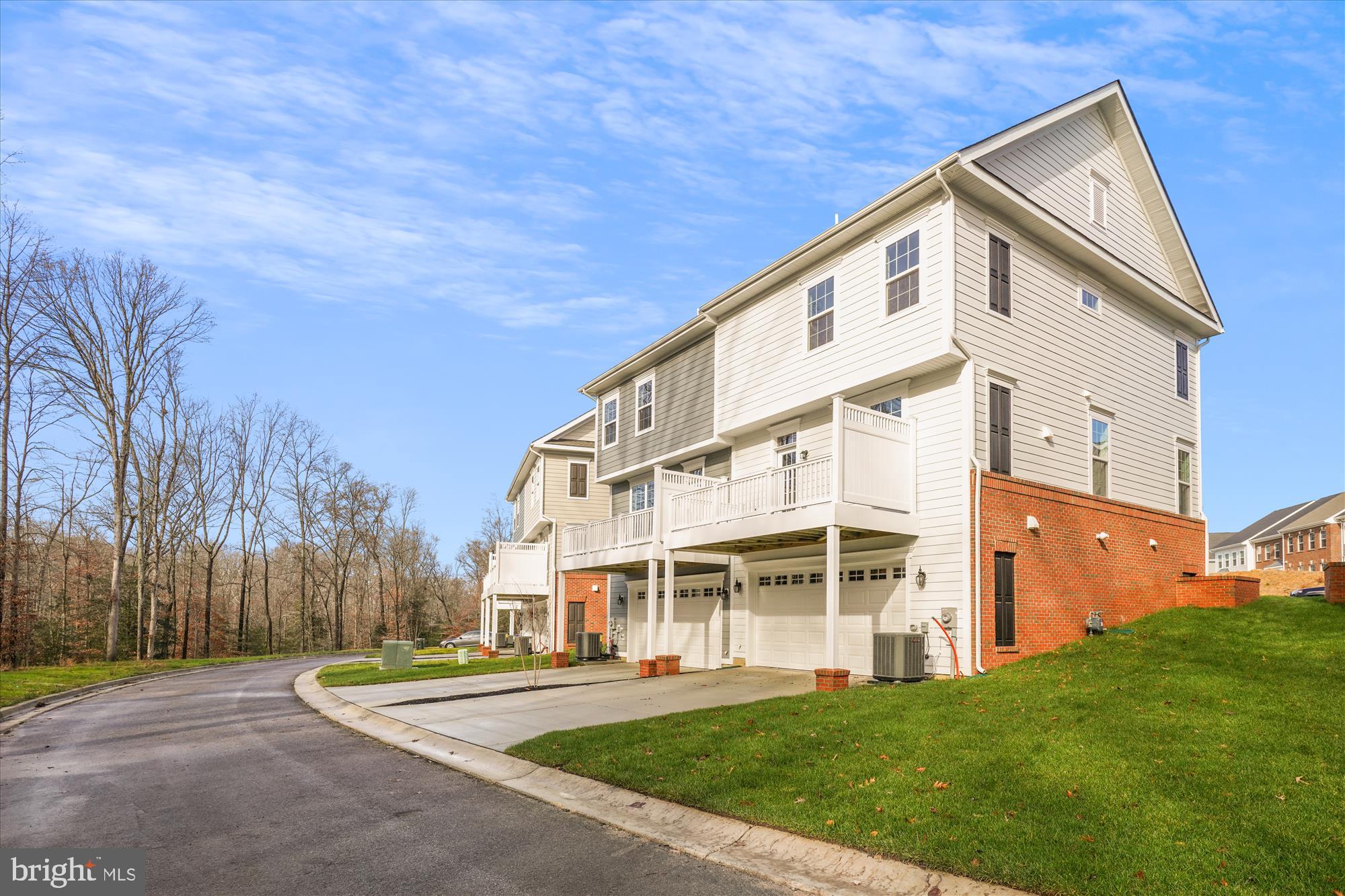 STEEPLECHASE - Residential Lease