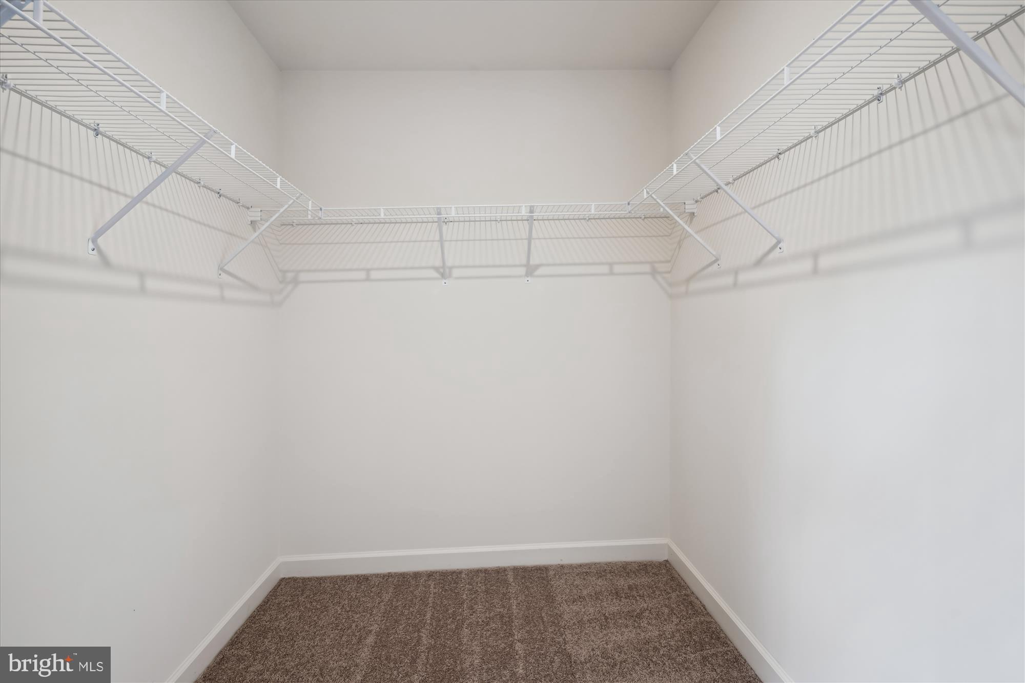 STEEPLECHASE - Residential Lease