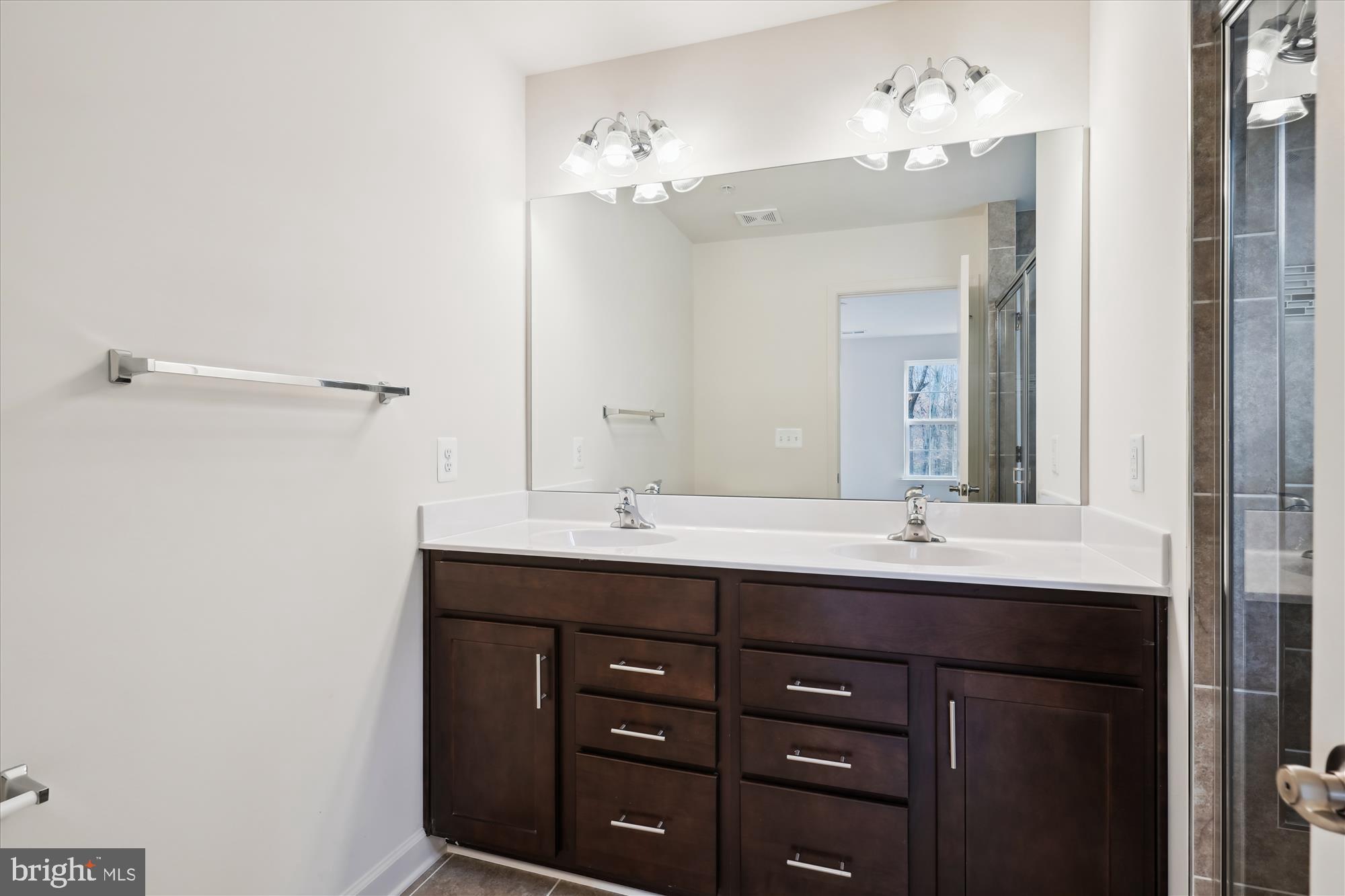 STEEPLECHASE - Residential Lease