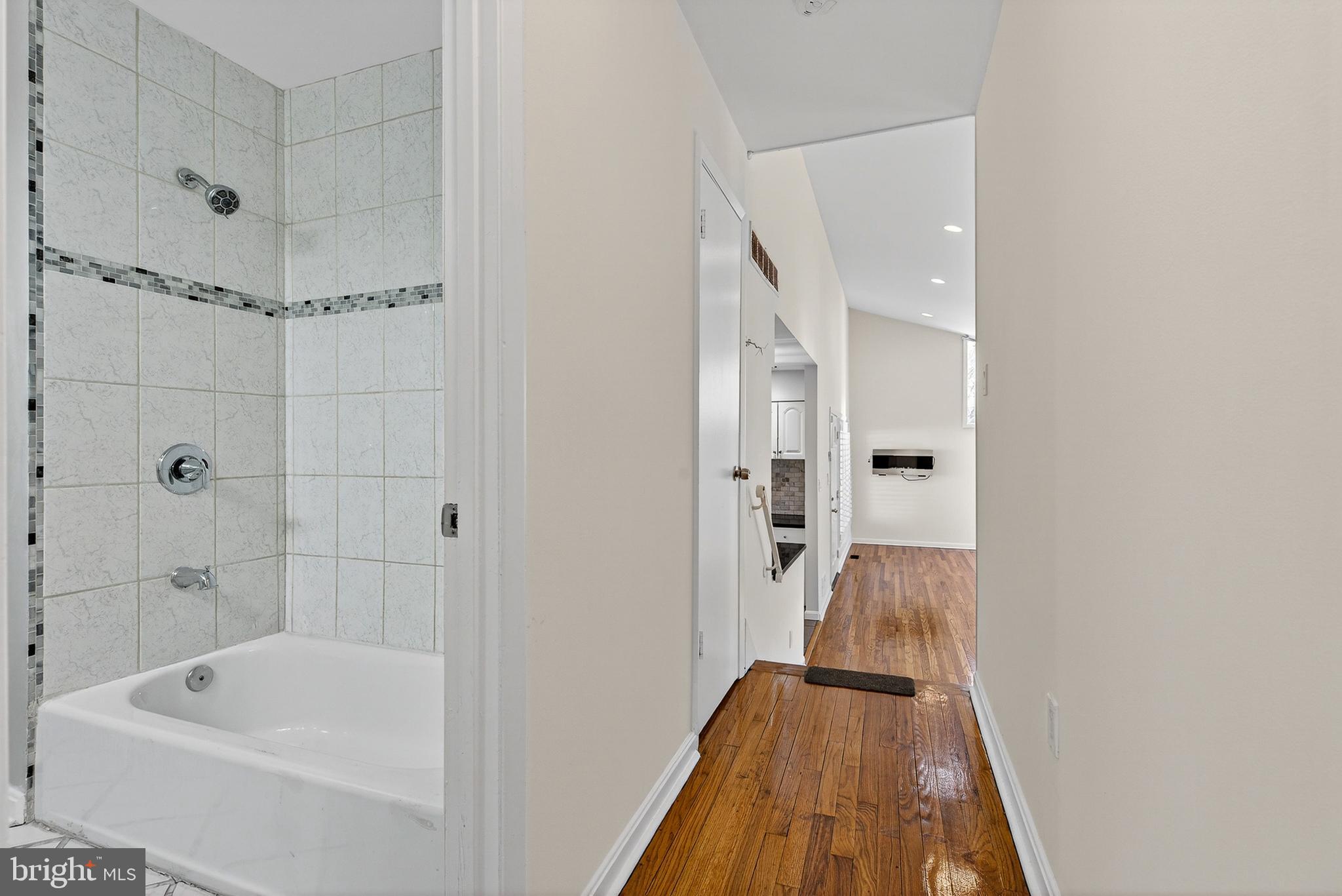 KENILWORTH PARK - Residential