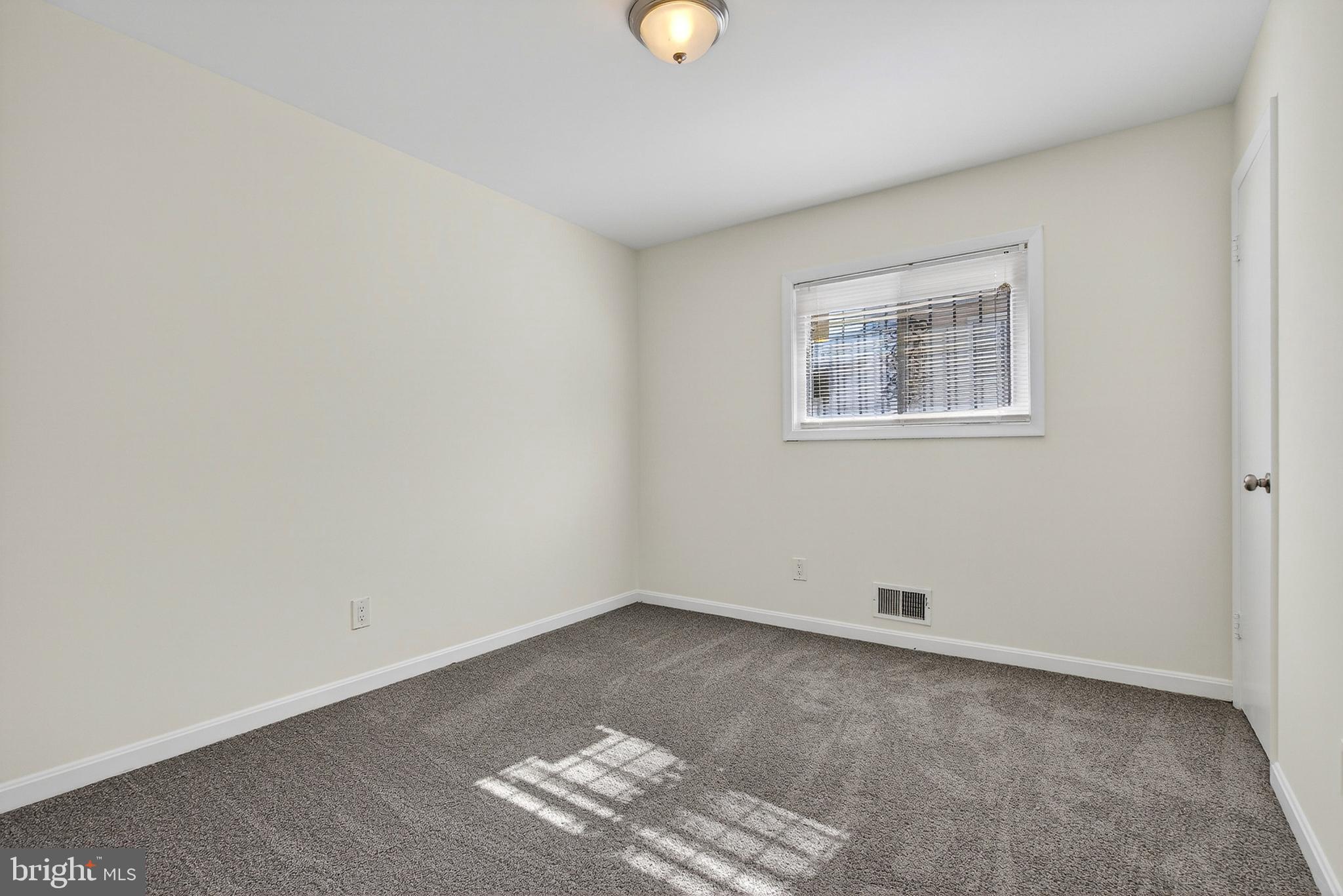 KENILWORTH PARK - Residential