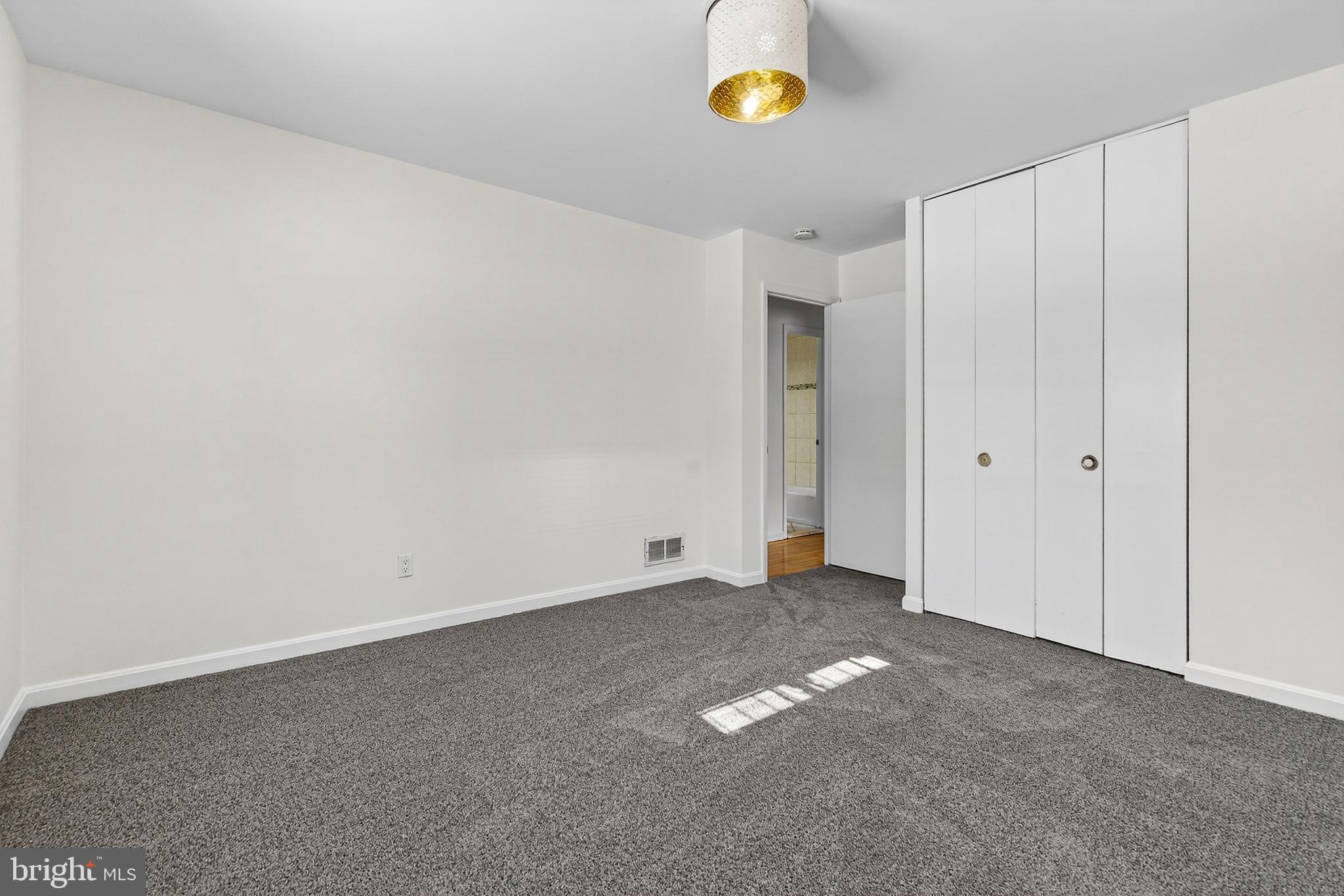 KENILWORTH PARK - Residential