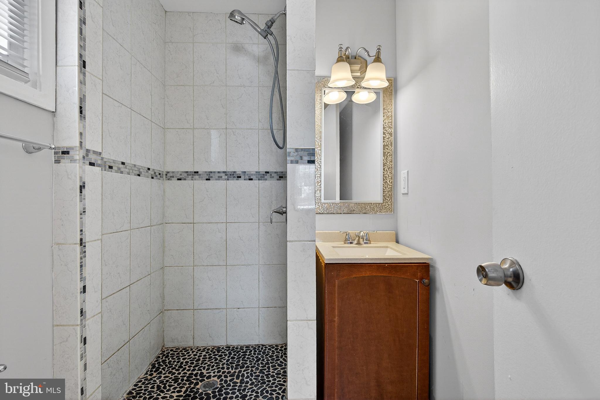 KENILWORTH PARK - Residential