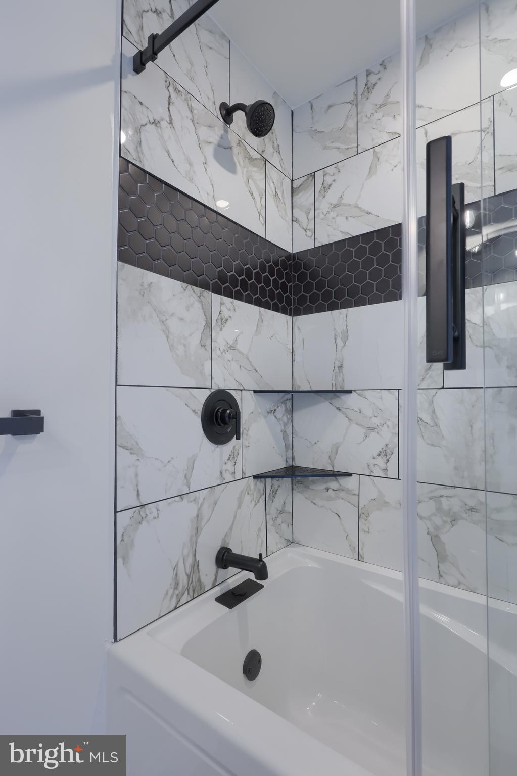 MOHNTON - Residential