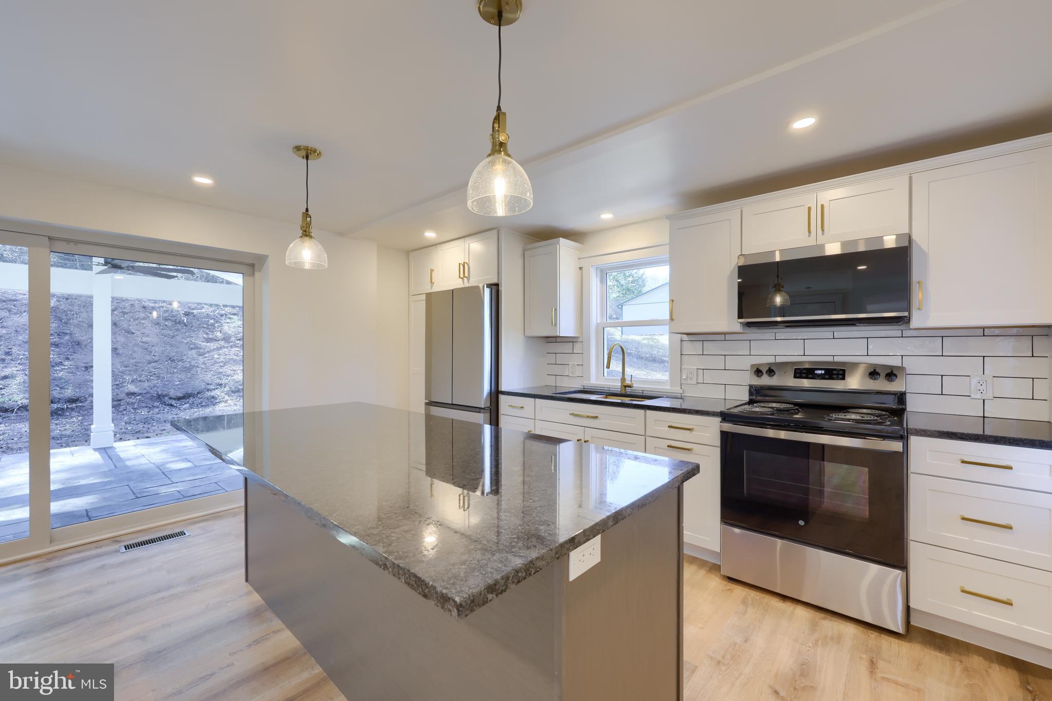 MOHNTON - Residential