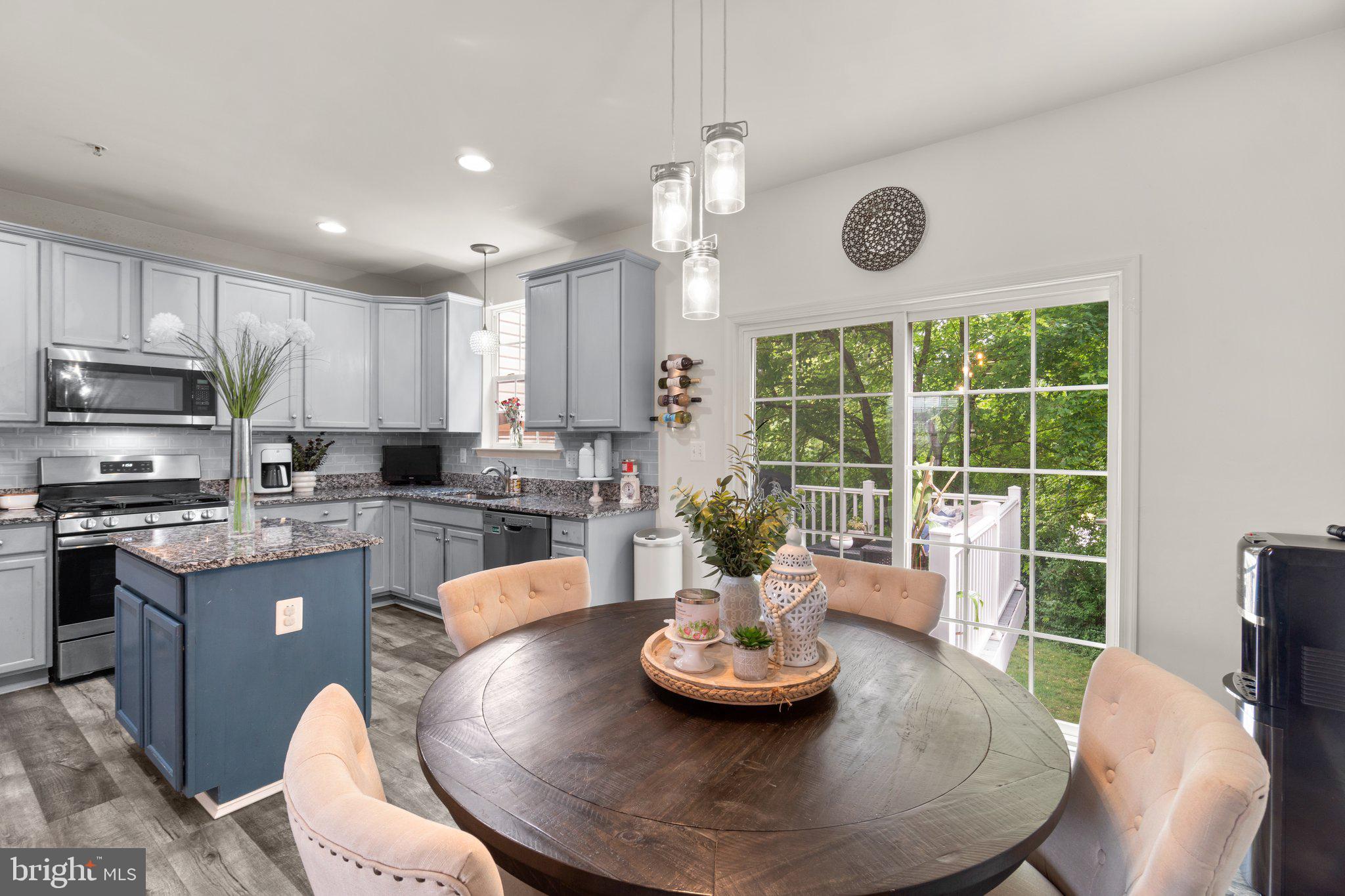 BALLENGER CREEK CENTER POND - Residential