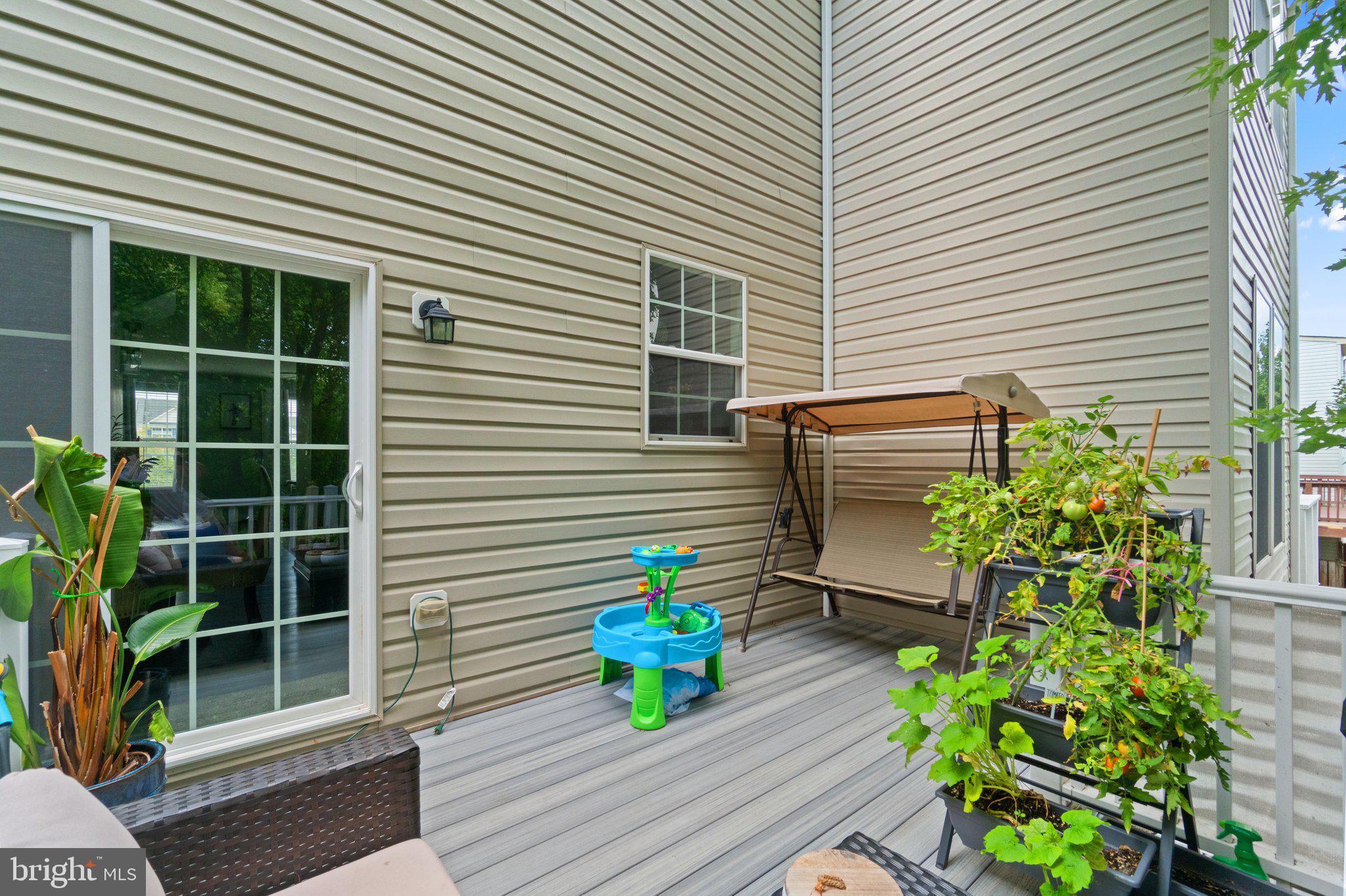 BALLENGER CREEK CENTER POND - Residential