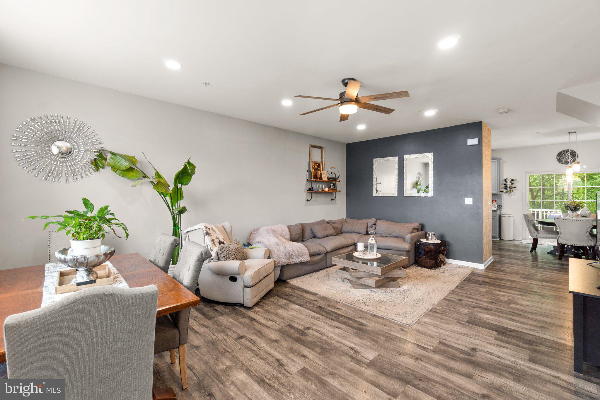 BALLENGER CREEK CENTER POND - Residential