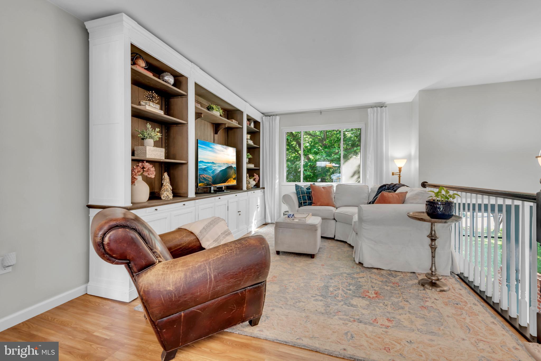 412 BAY CITY ROAD