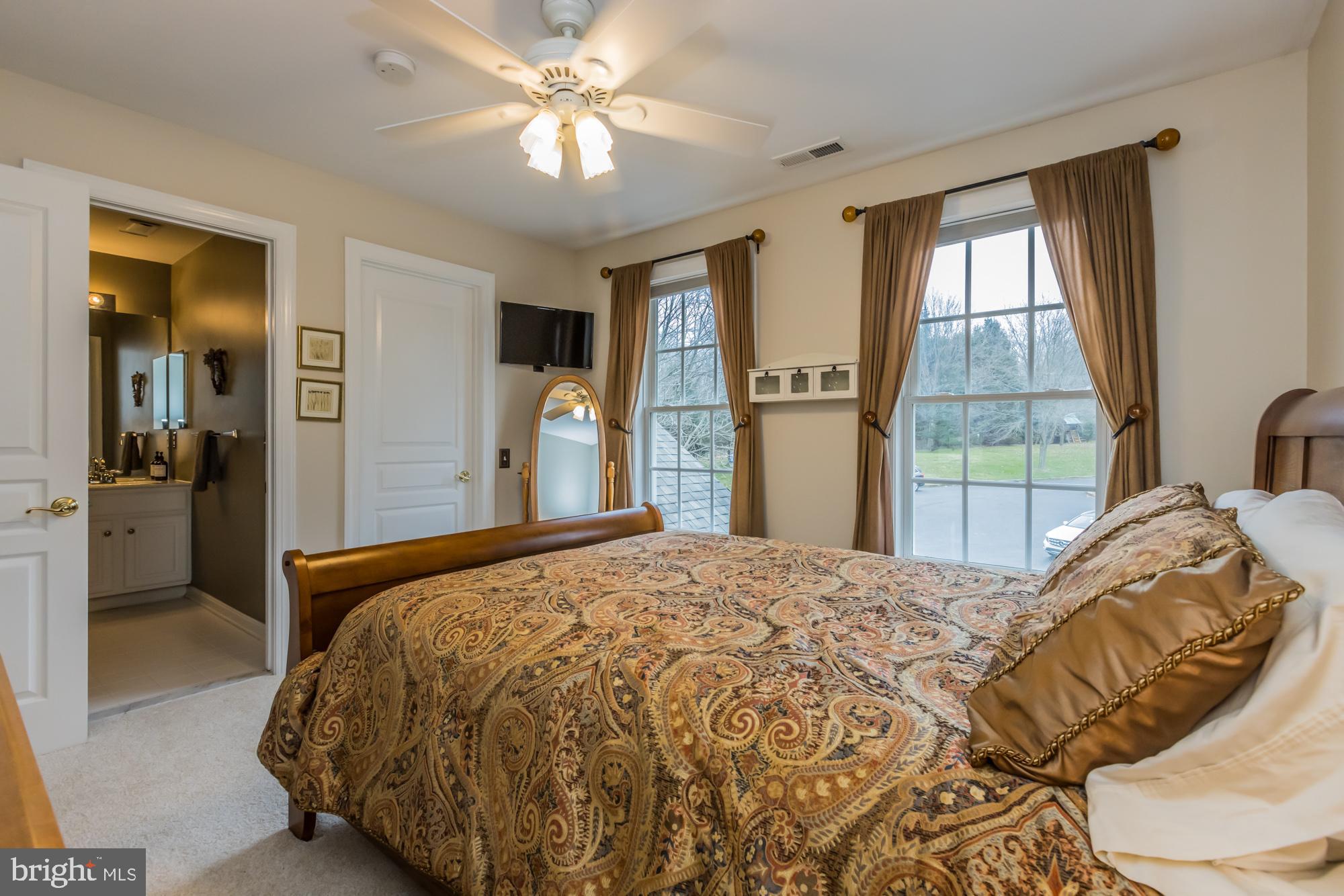 SMITHFIELD ESTATES - Residential