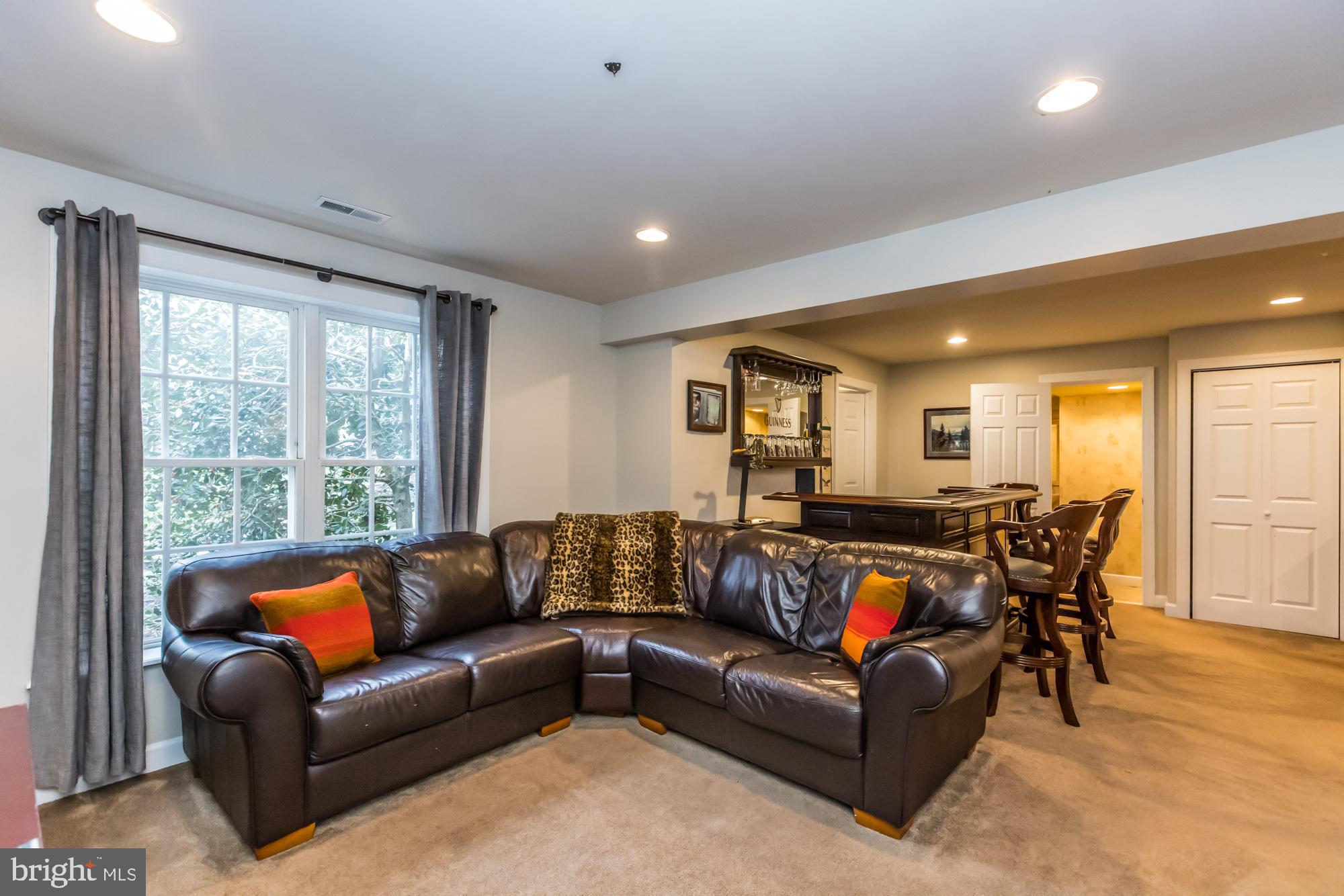 SMITHFIELD ESTATES - Residential