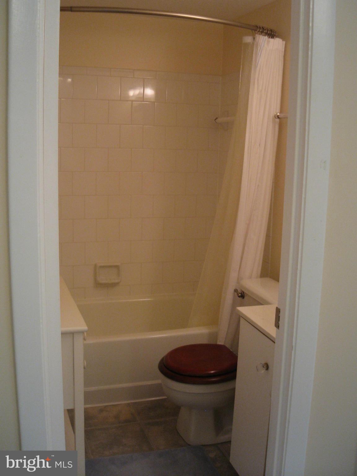 BOLTON HILL HISTORIC DISTRICT - Residential Lease