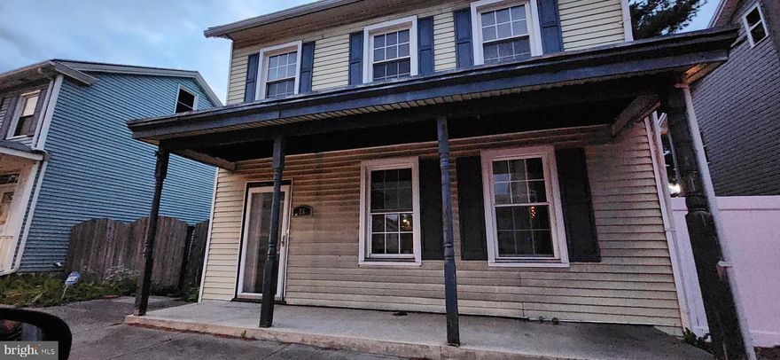 "The list price is not indicative of seller's final reserve amount. This property is part of an online bidding event;  call to place bids. Inspections of this property and contact with occupants are strictly prohibited. Property is sold "as is" and no for sale sign allowed."