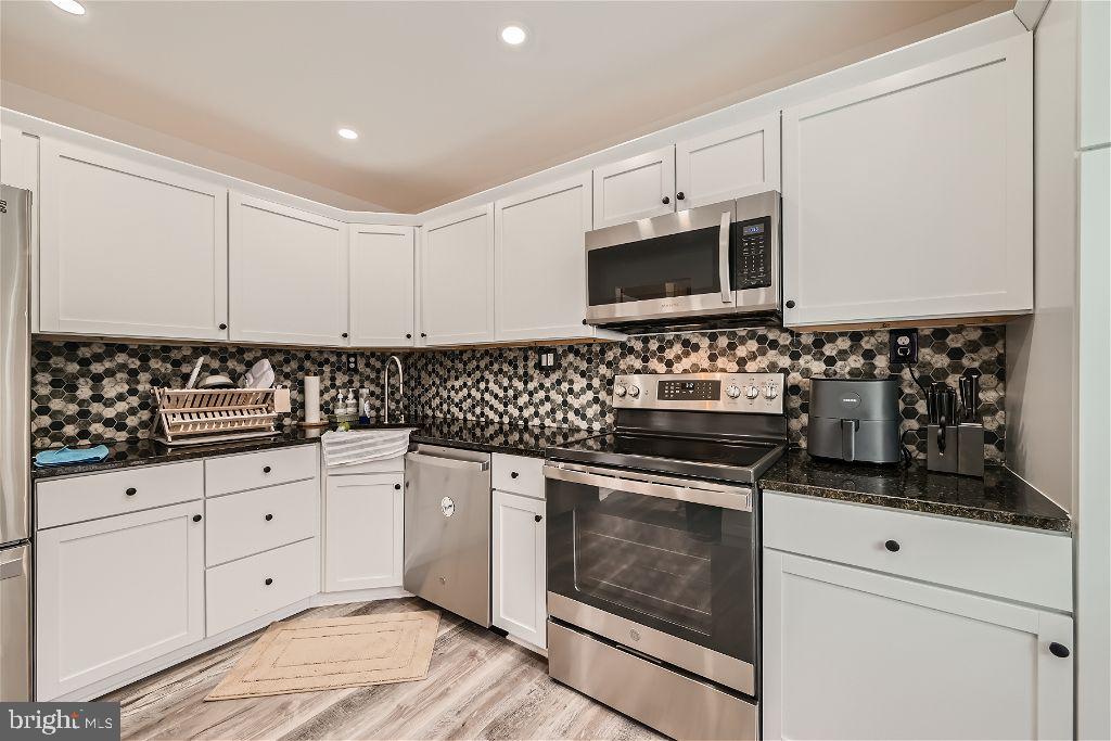 PAINTERS HILL - Residential Lease