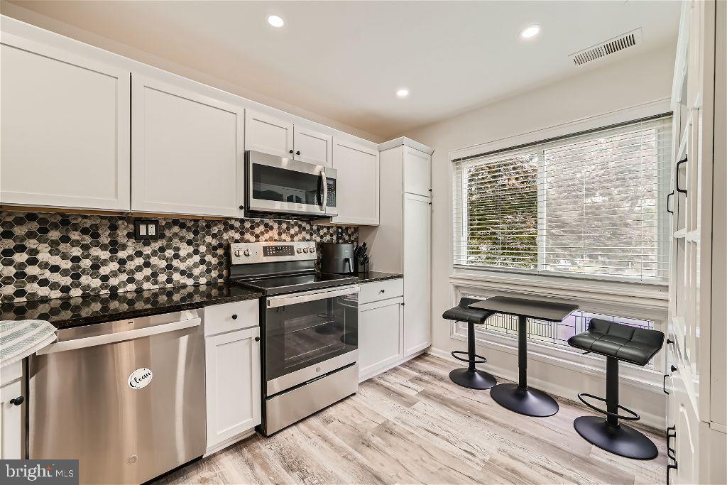 PAINTERS HILL - Residential Lease