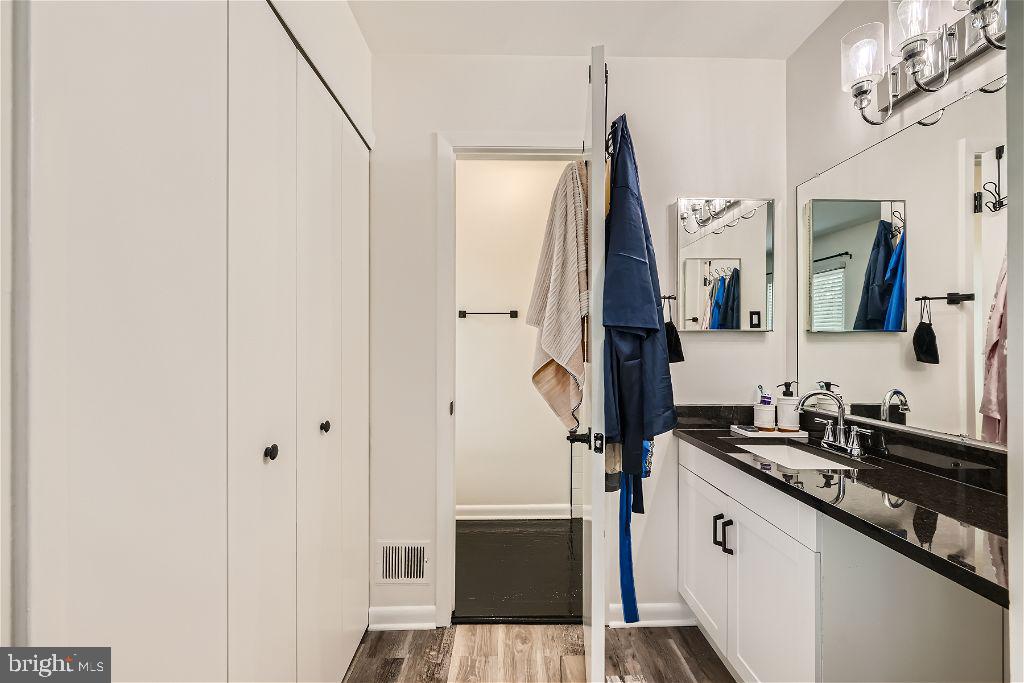 PAINTERS HILL - Residential Lease