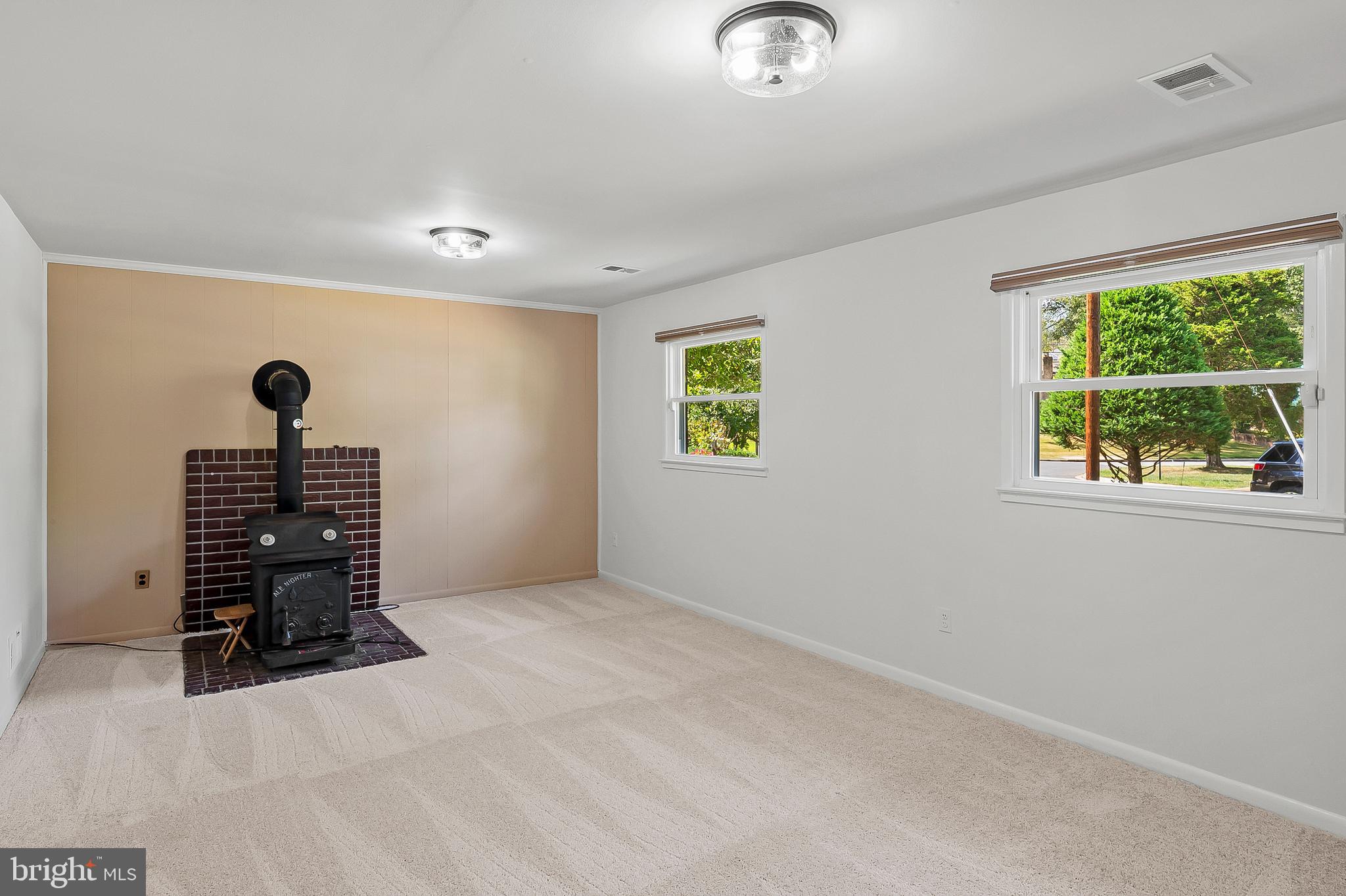 CALVERTON - Residential