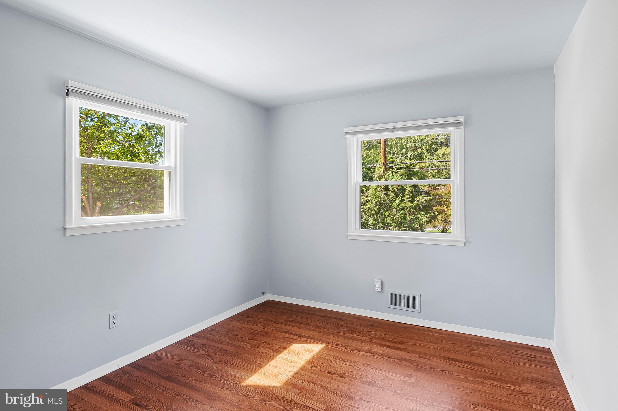 CALVERTON - Residential