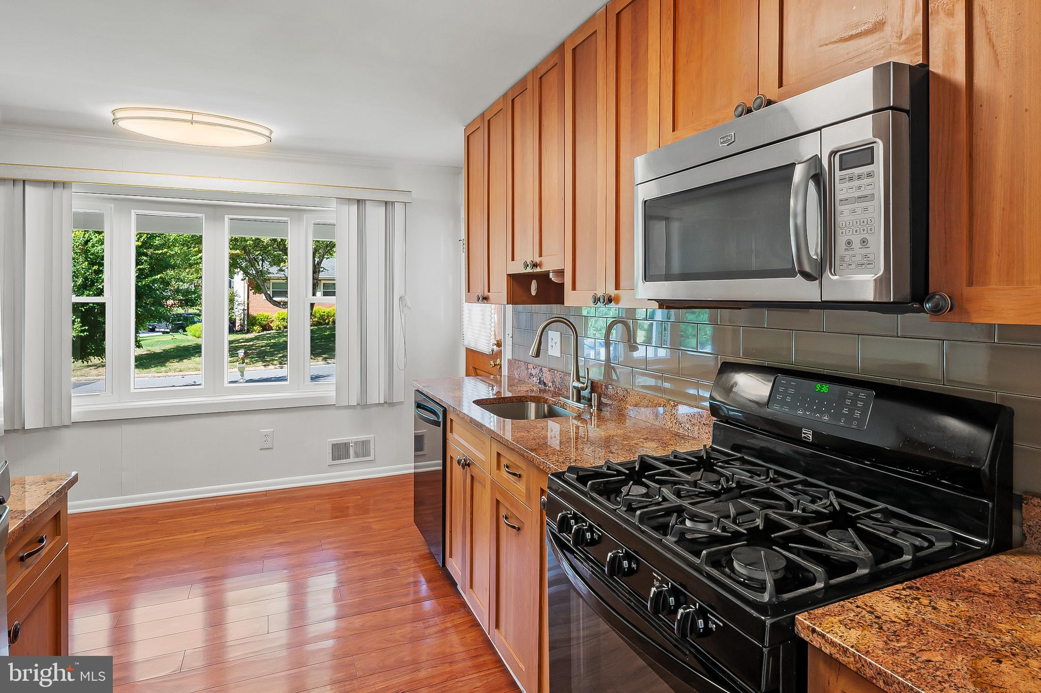 CALVERTON - Residential