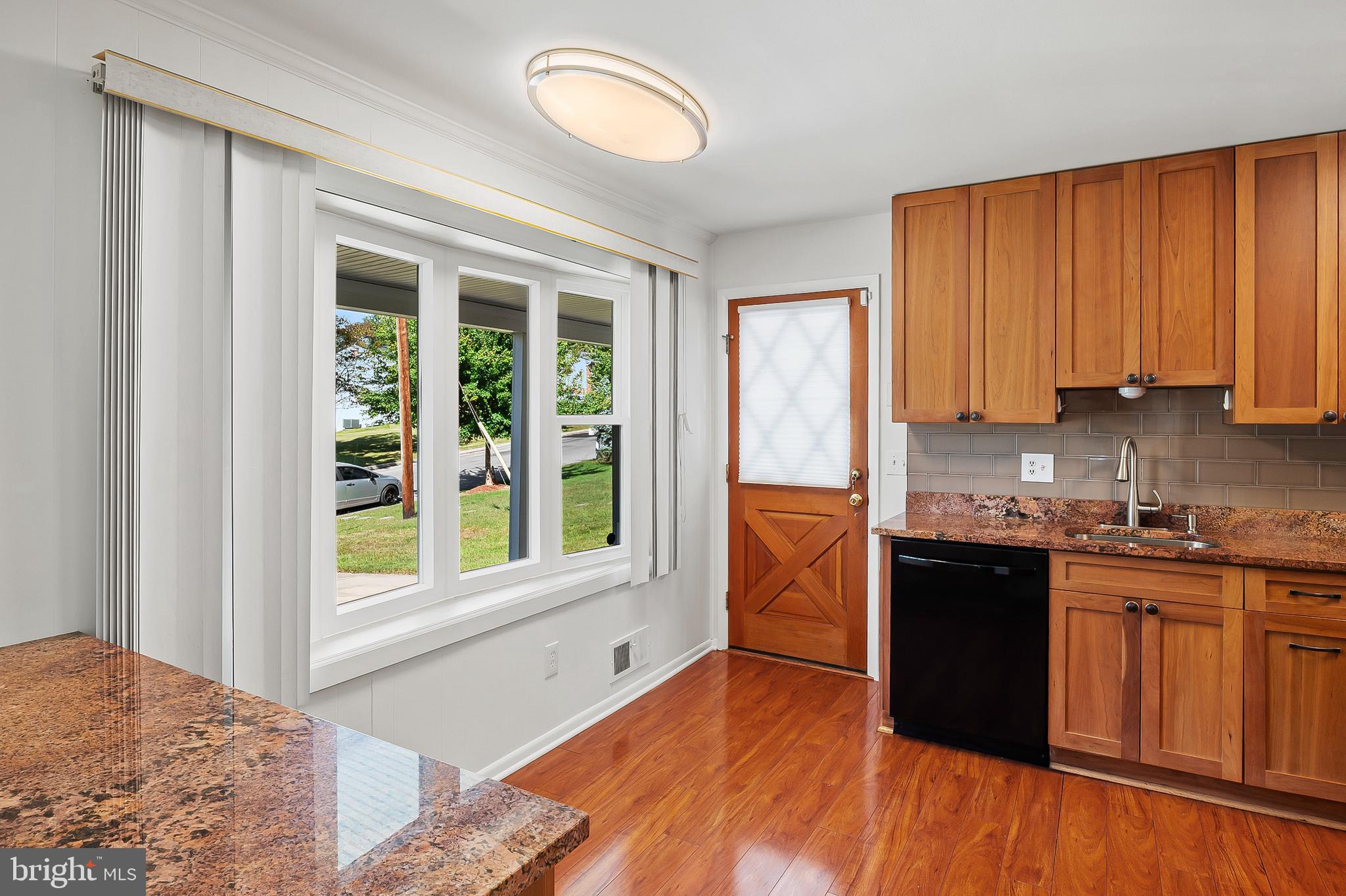 CALVERTON - Residential