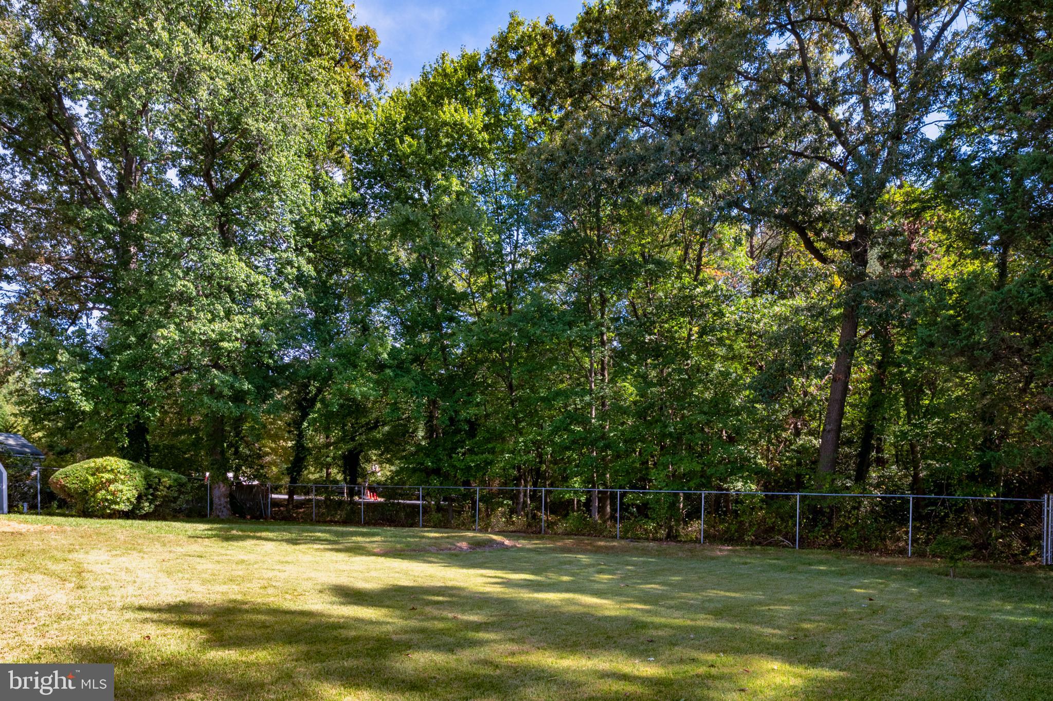 CALVERTON - Residential