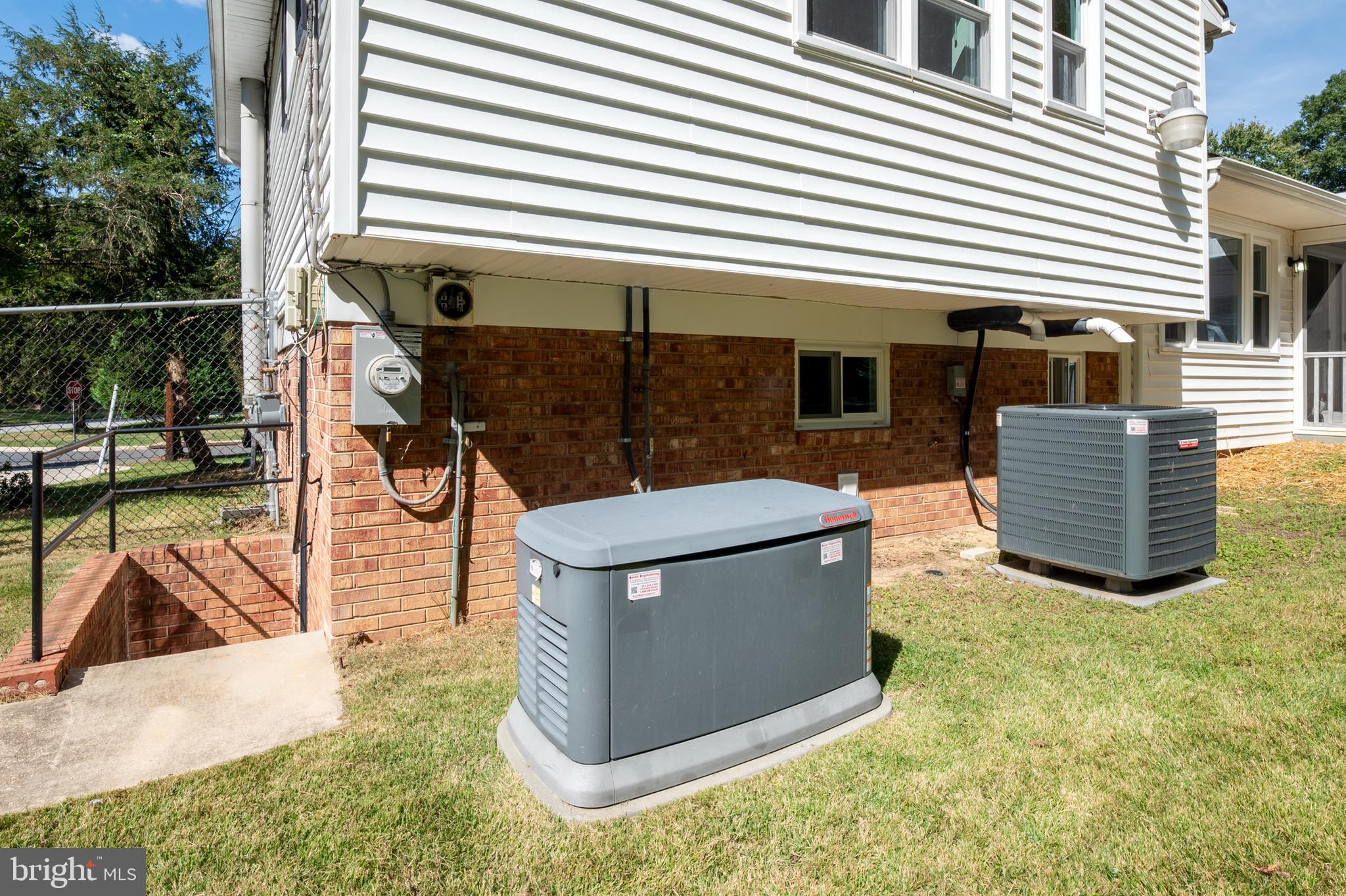 CALVERTON - Residential