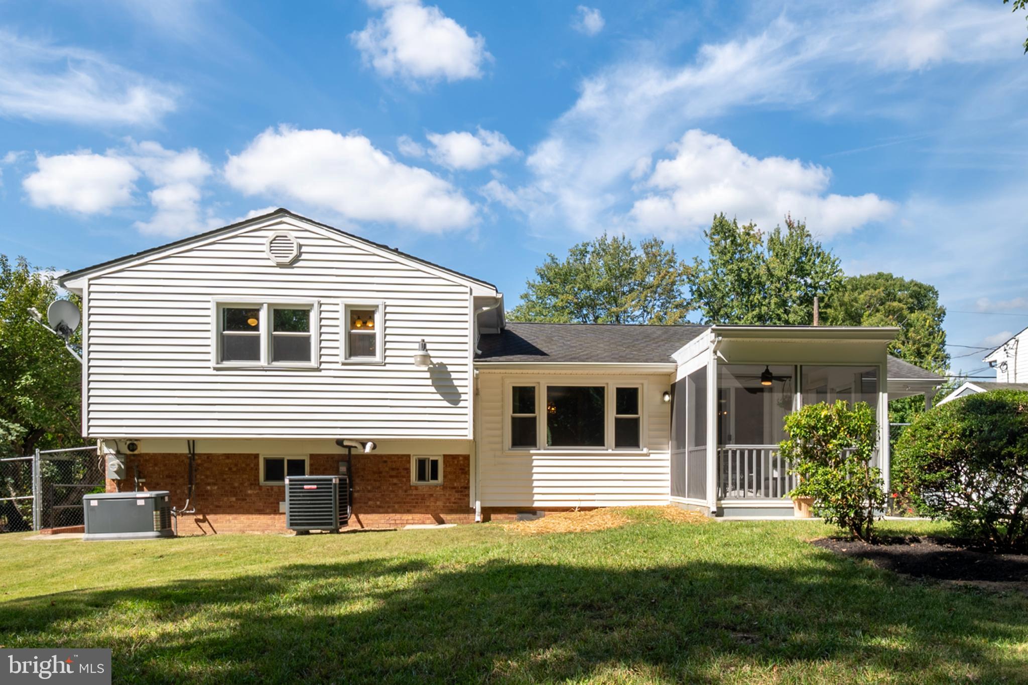 CALVERTON - Residential