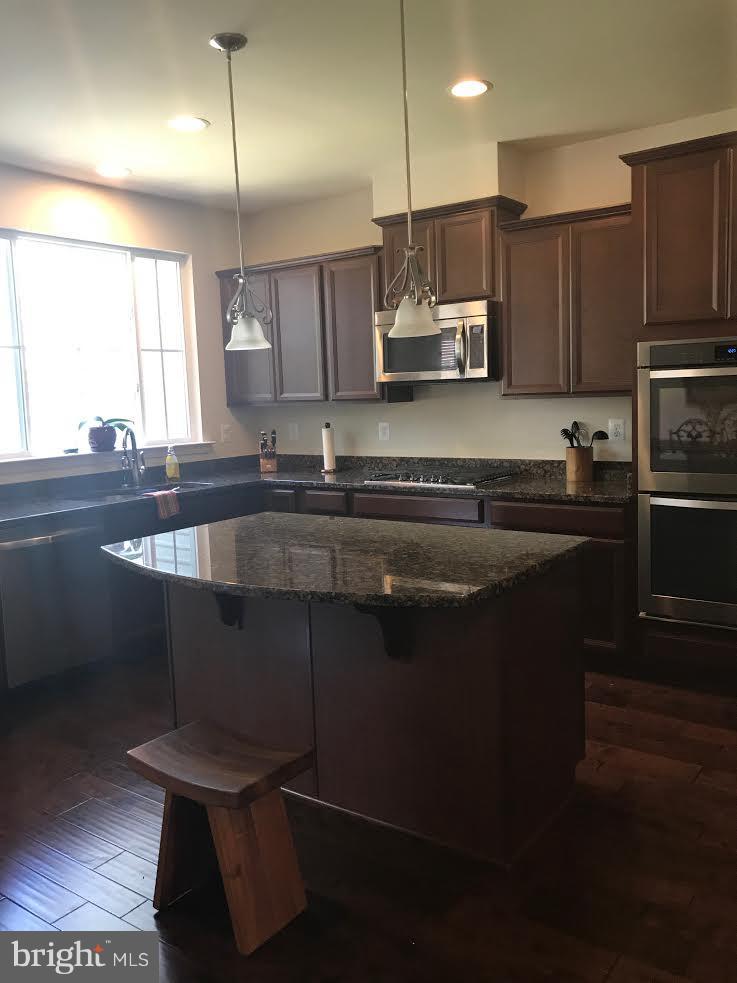 COLONIAL FORGE - Residential Lease