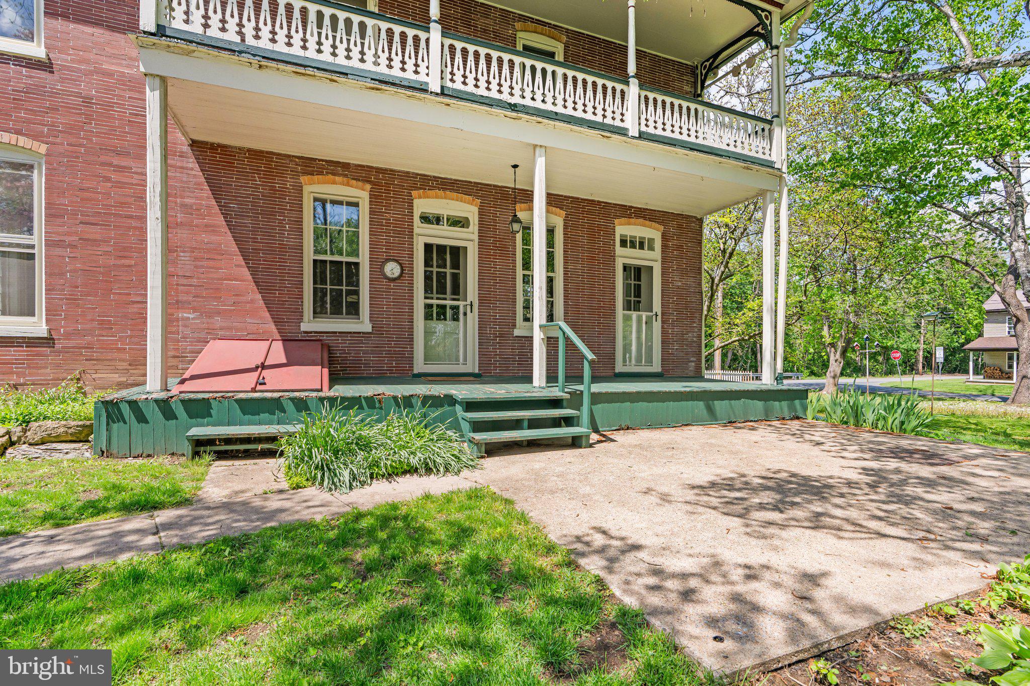 BOILING SPRINGS - Residential