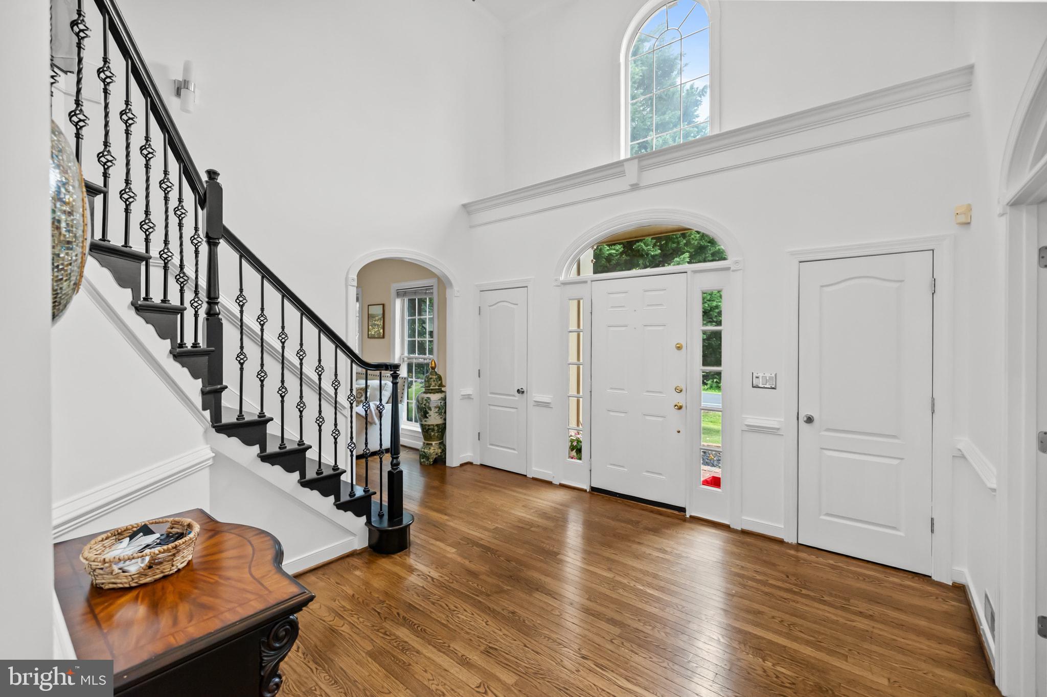 3 LUDWELL LANE