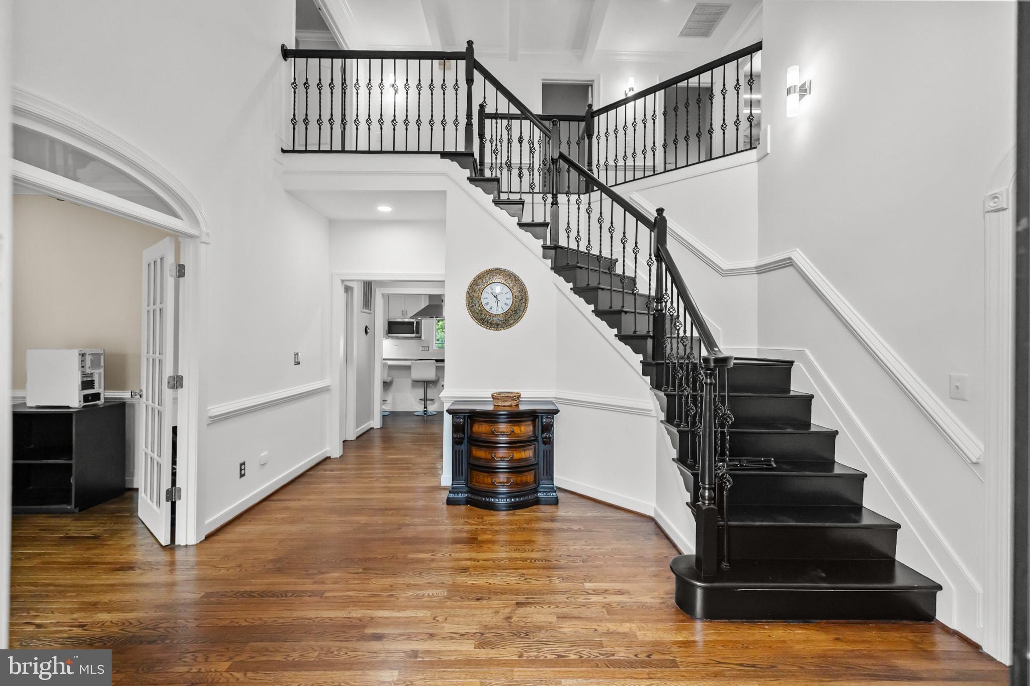 3 LUDWELL LANE