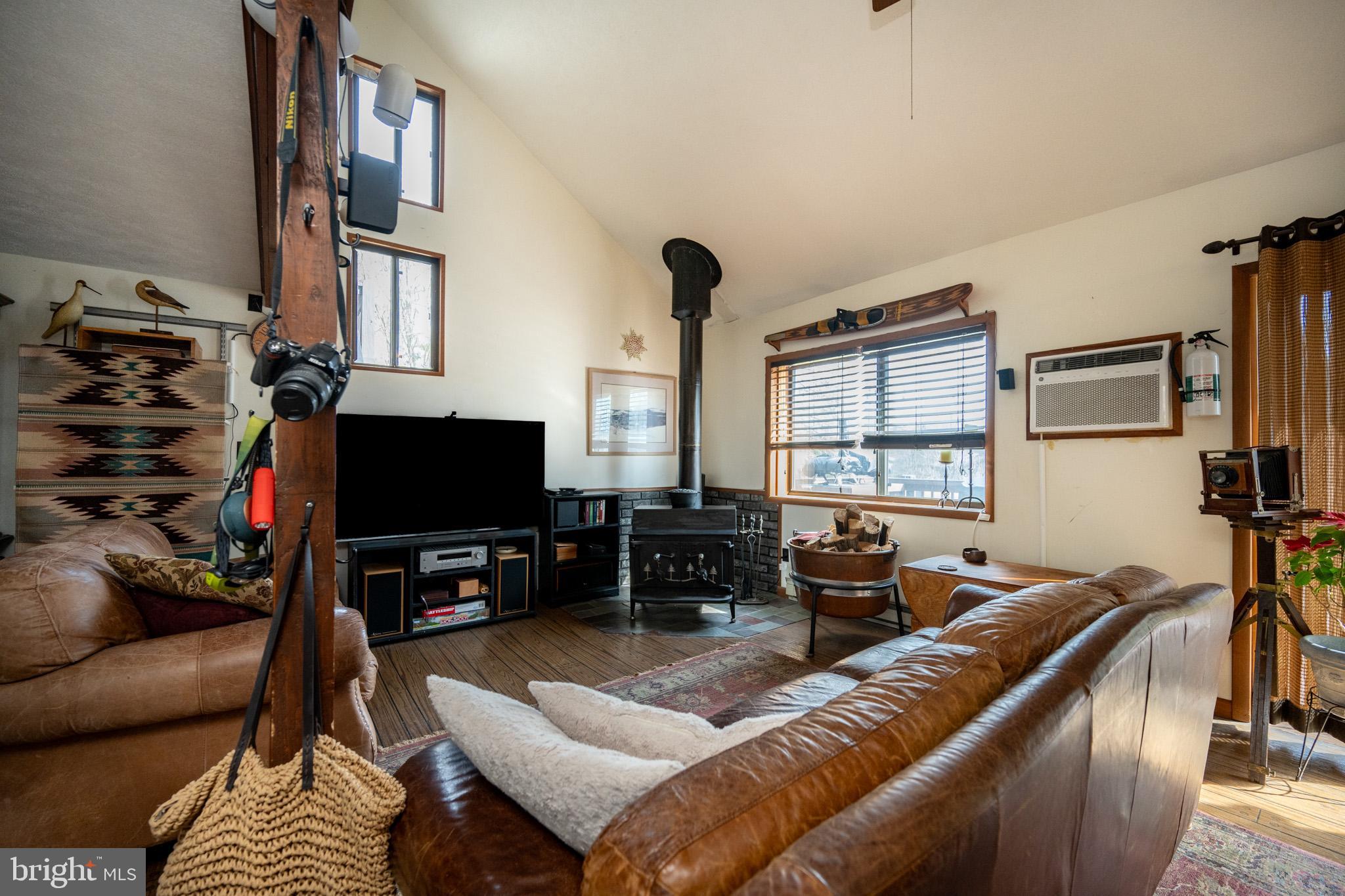 PARADISE RIDGE - Residential