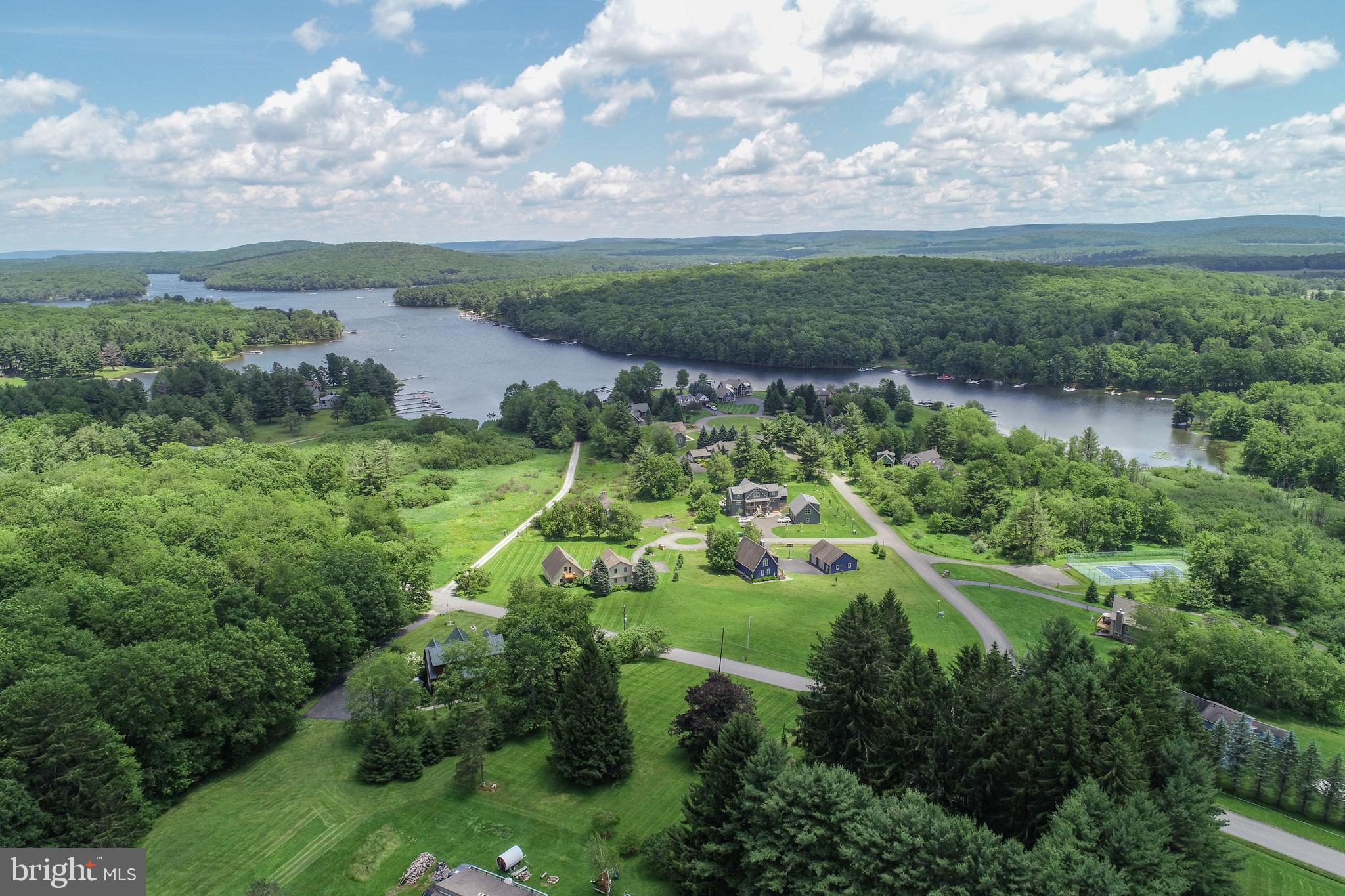 PARADISE RIDGE - Residential