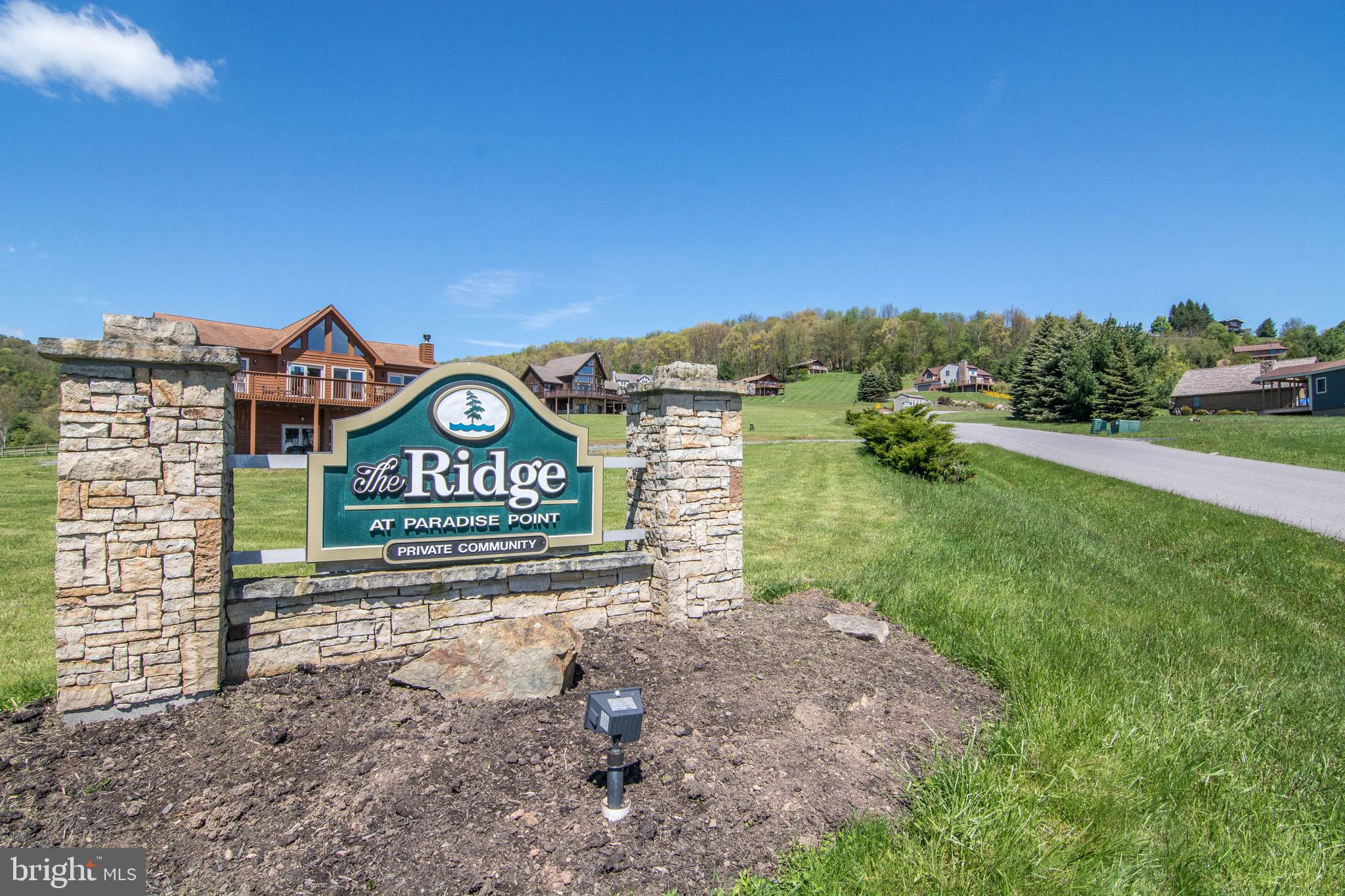 PARADISE RIDGE - Residential