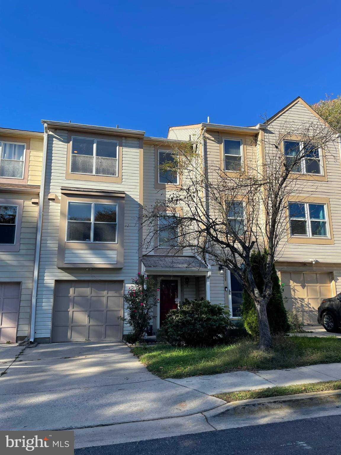 SENECA PARK - Residential