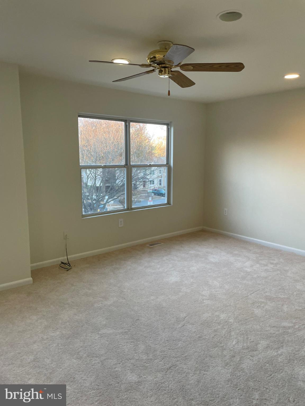 SENECA PARK - Residential