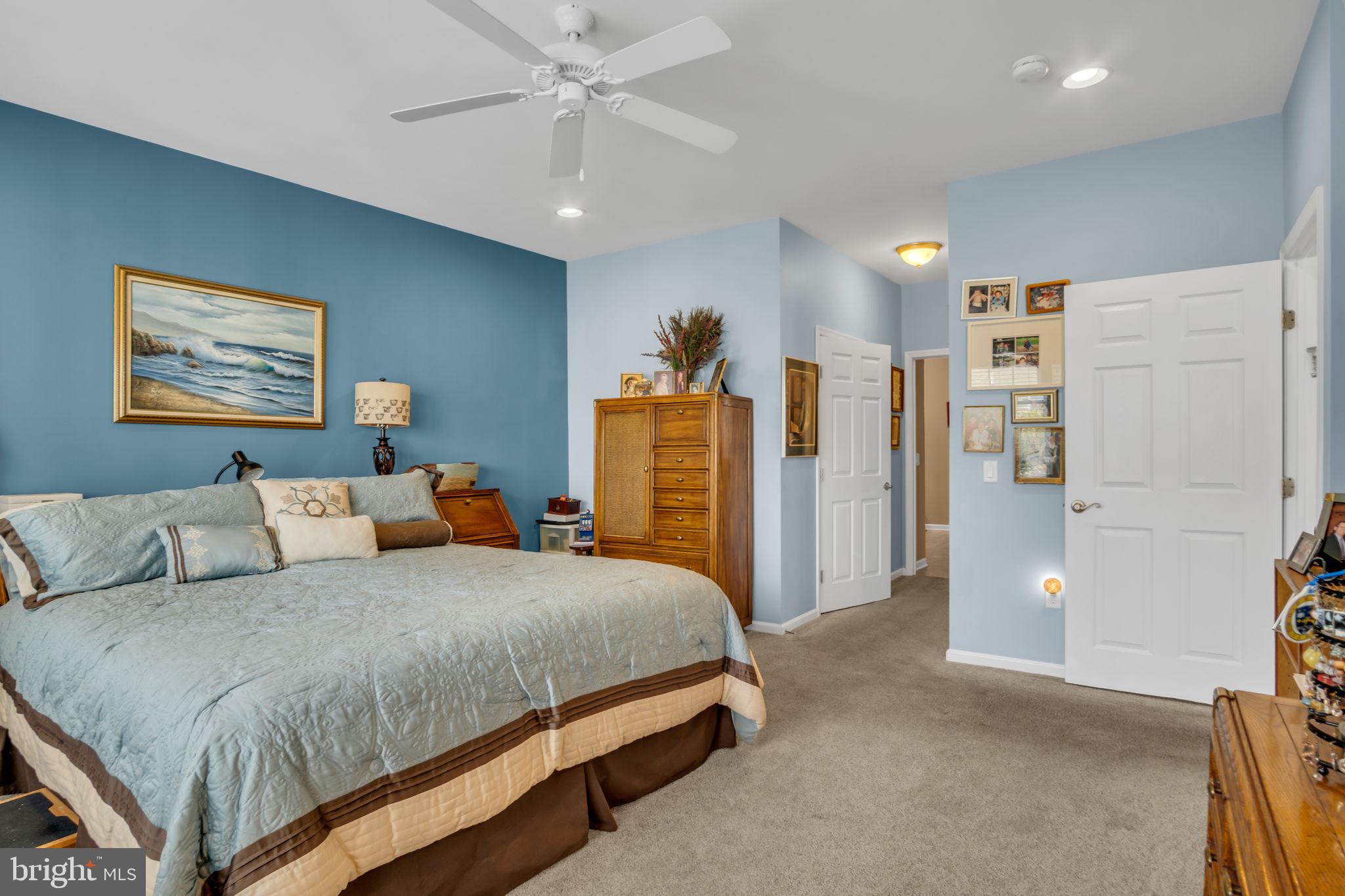 TRADITIONS OF AMERICA AT SILVER SPRING - Residential