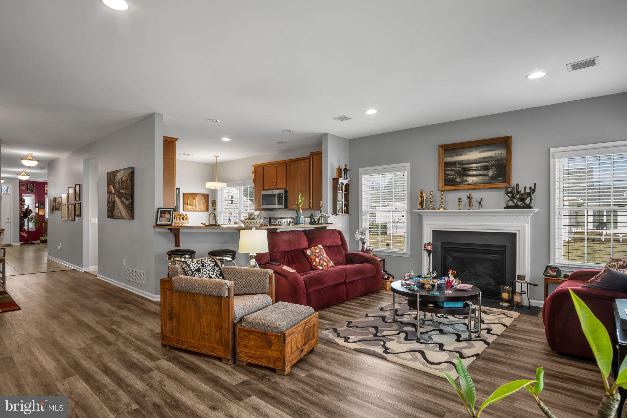 TRADITIONS OF AMERICA AT SILVER SPRING - Residential