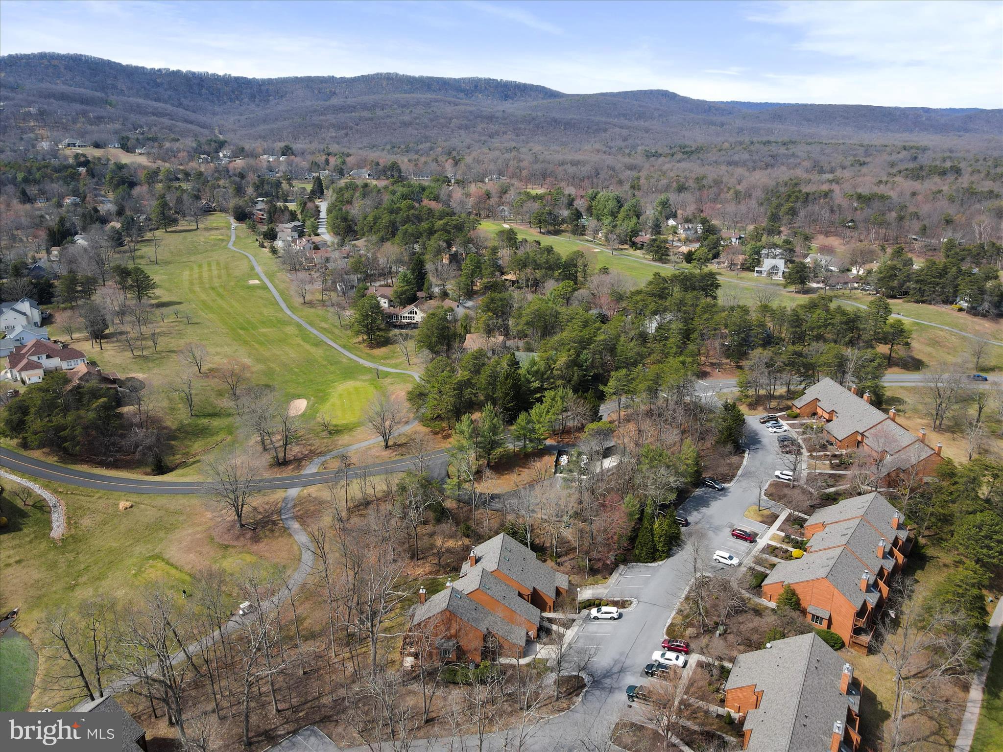 THE WOODS - Residential