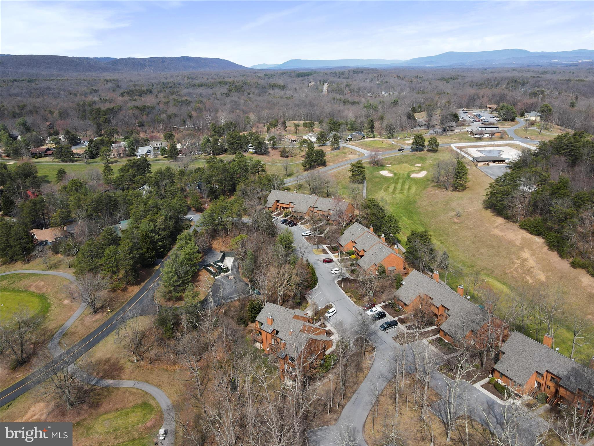 THE WOODS - Residential